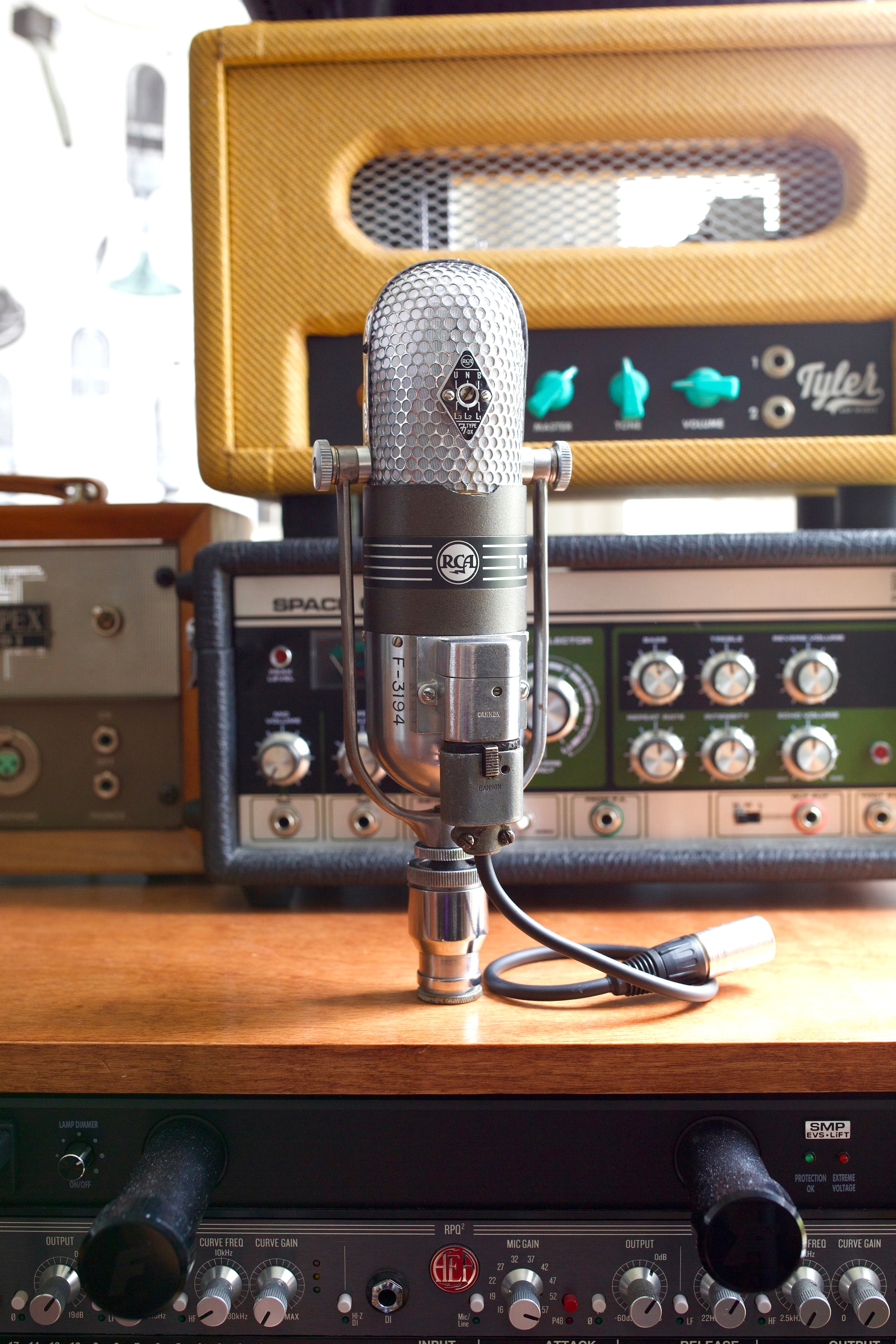 RCA 77-DX Ribbon Microphone
