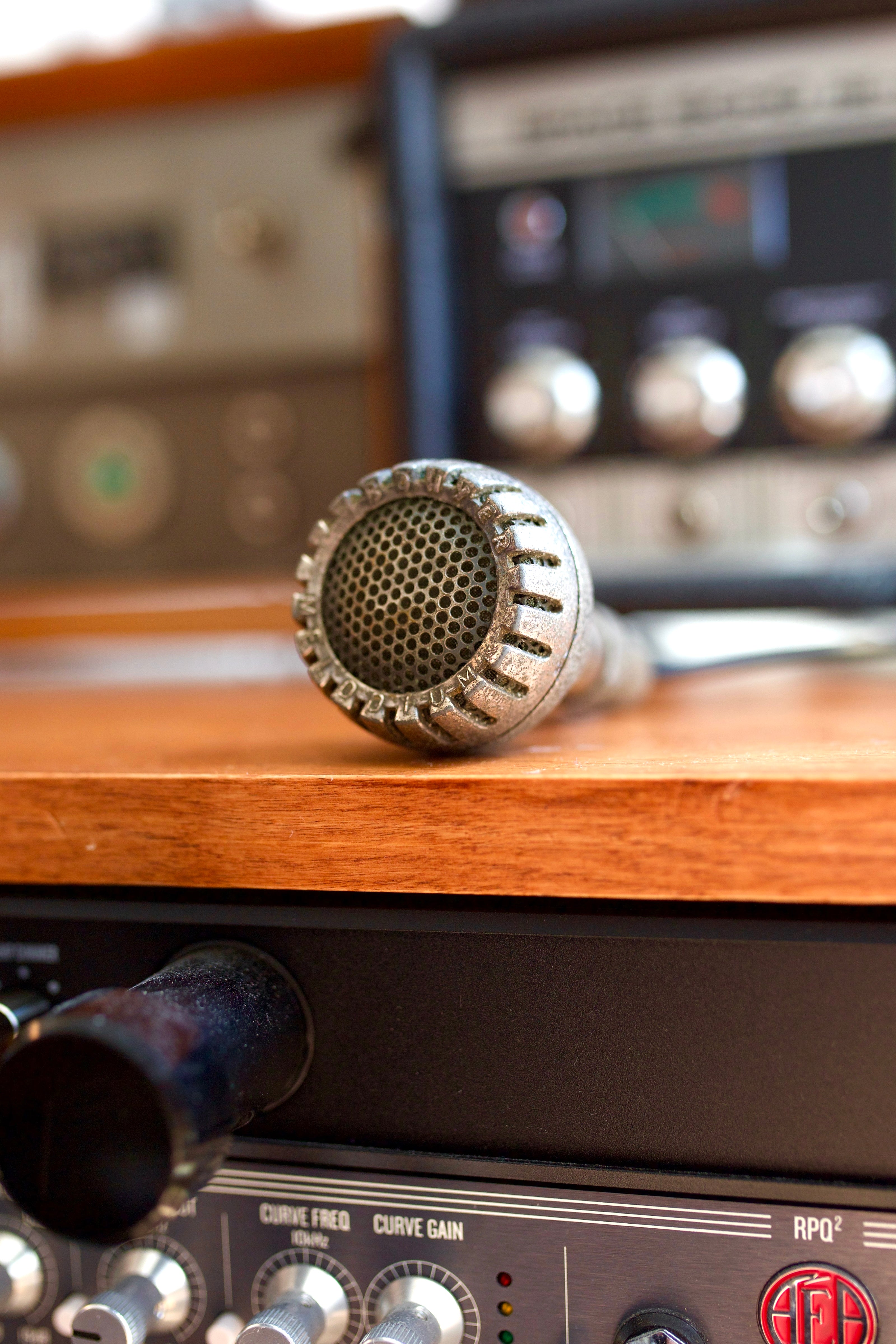 Melodium 76A Dynamic Microphone – Cole Picks Vintage