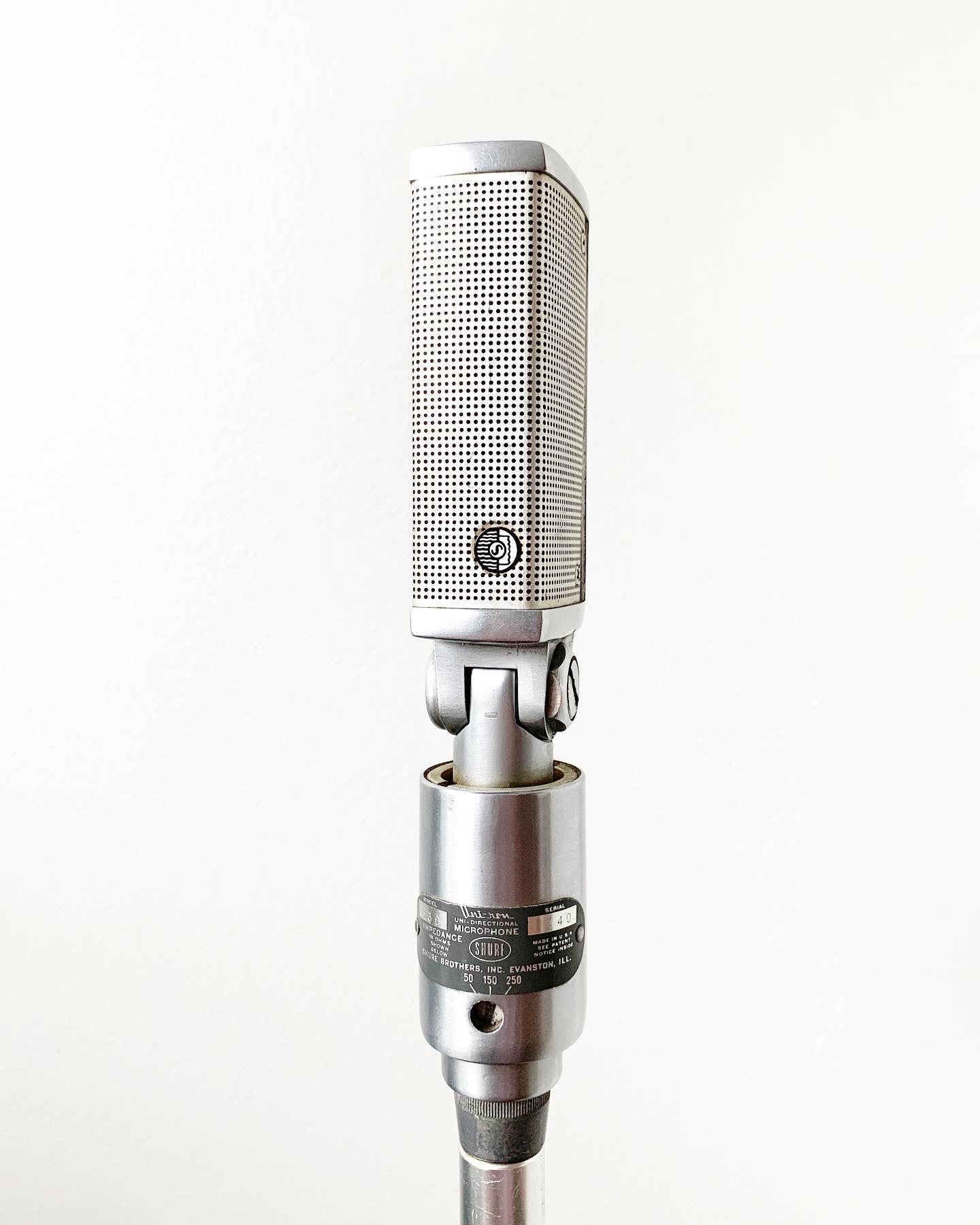 Shure 330 Ribbon Microphone