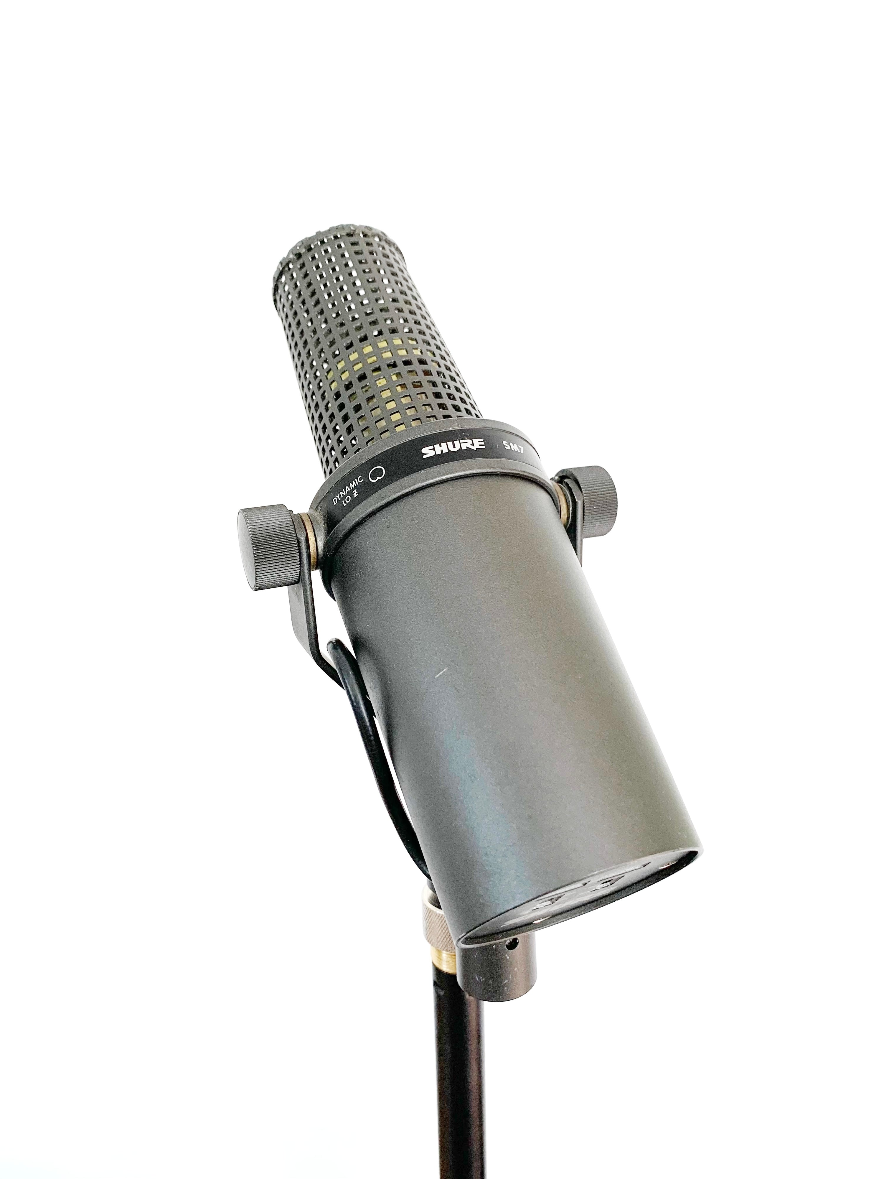 Shure SM7 Dynamic Microphone
