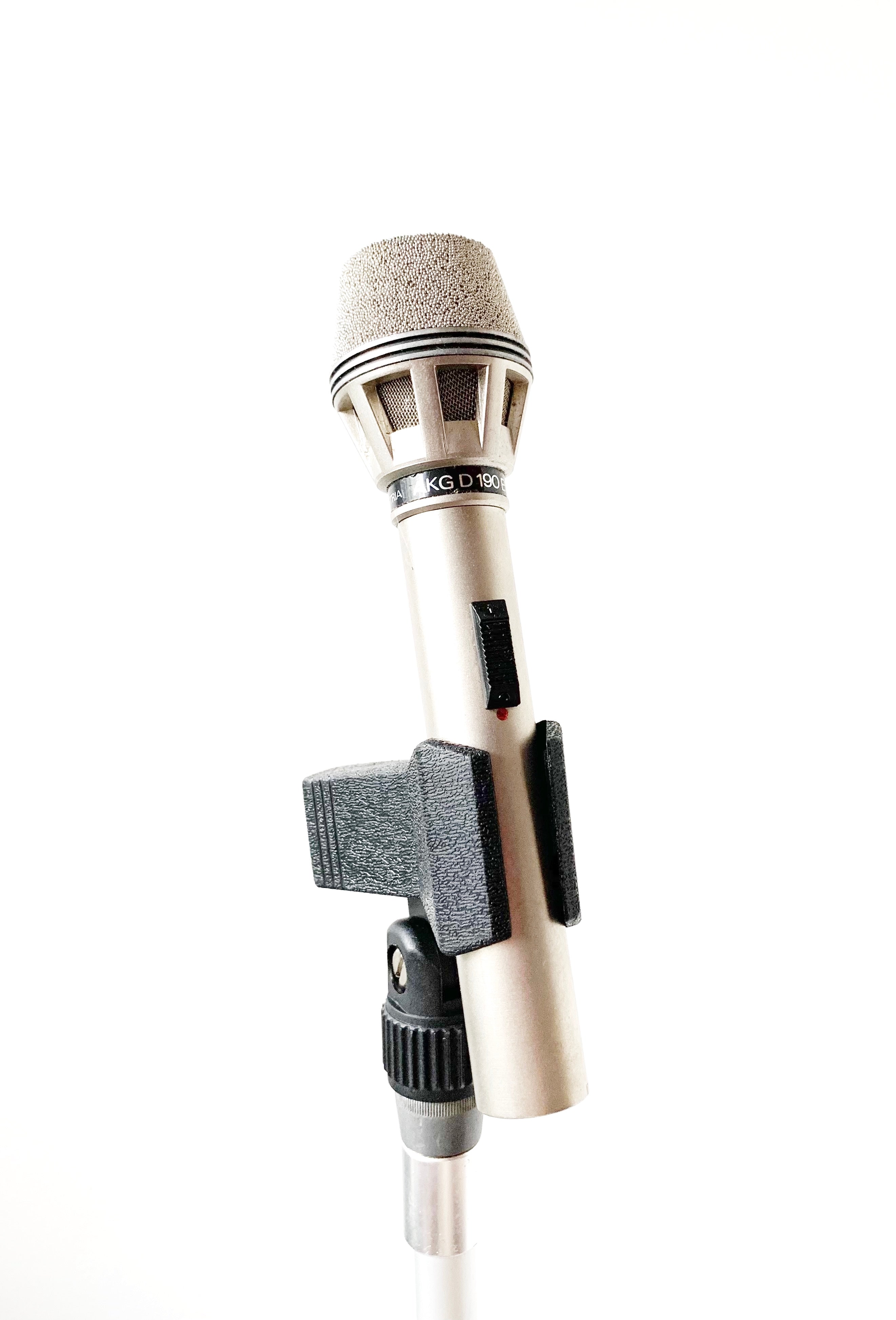 AKG D190ES Dynamic Microphone