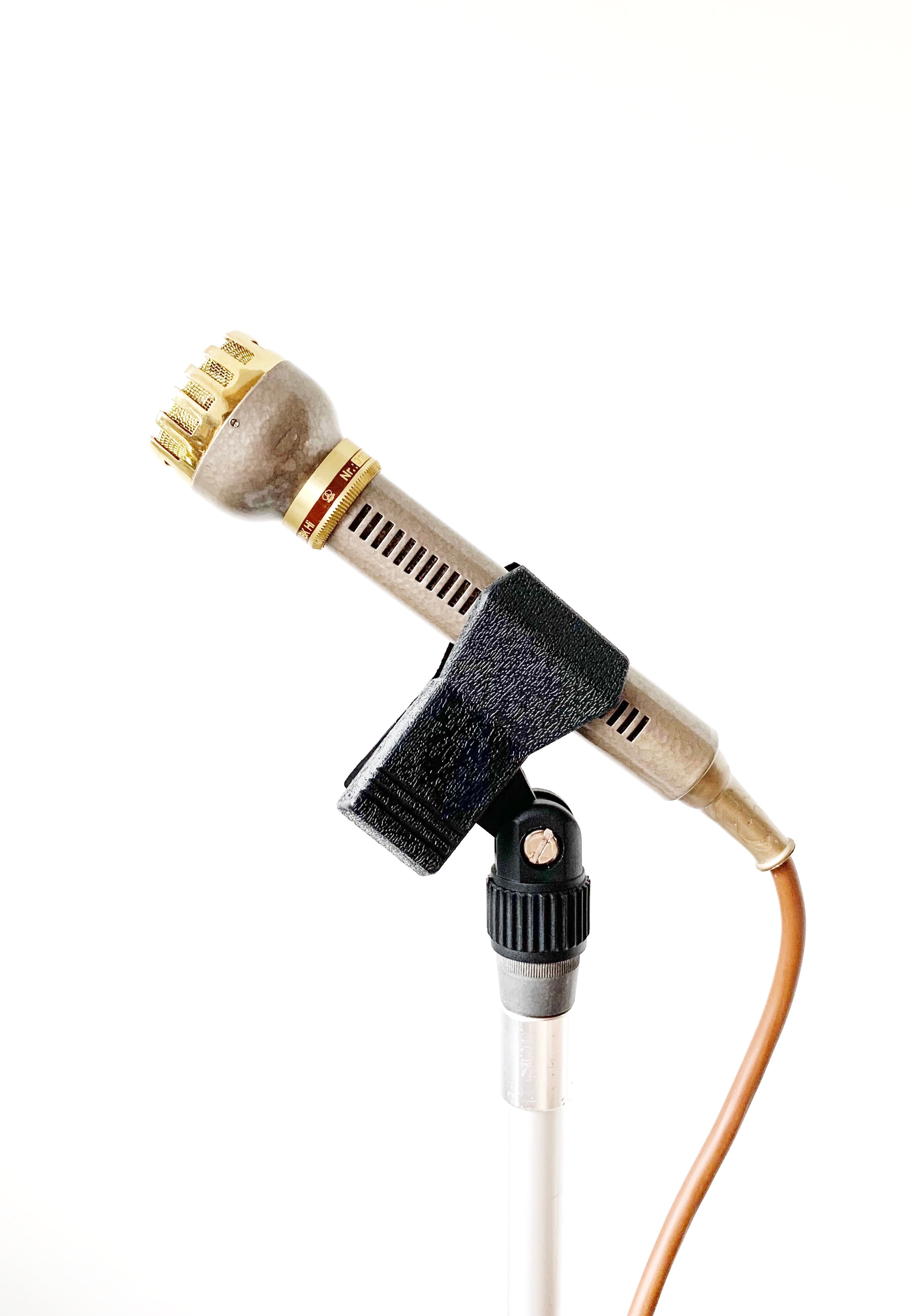 AKG D19 Dynamic Microphone
