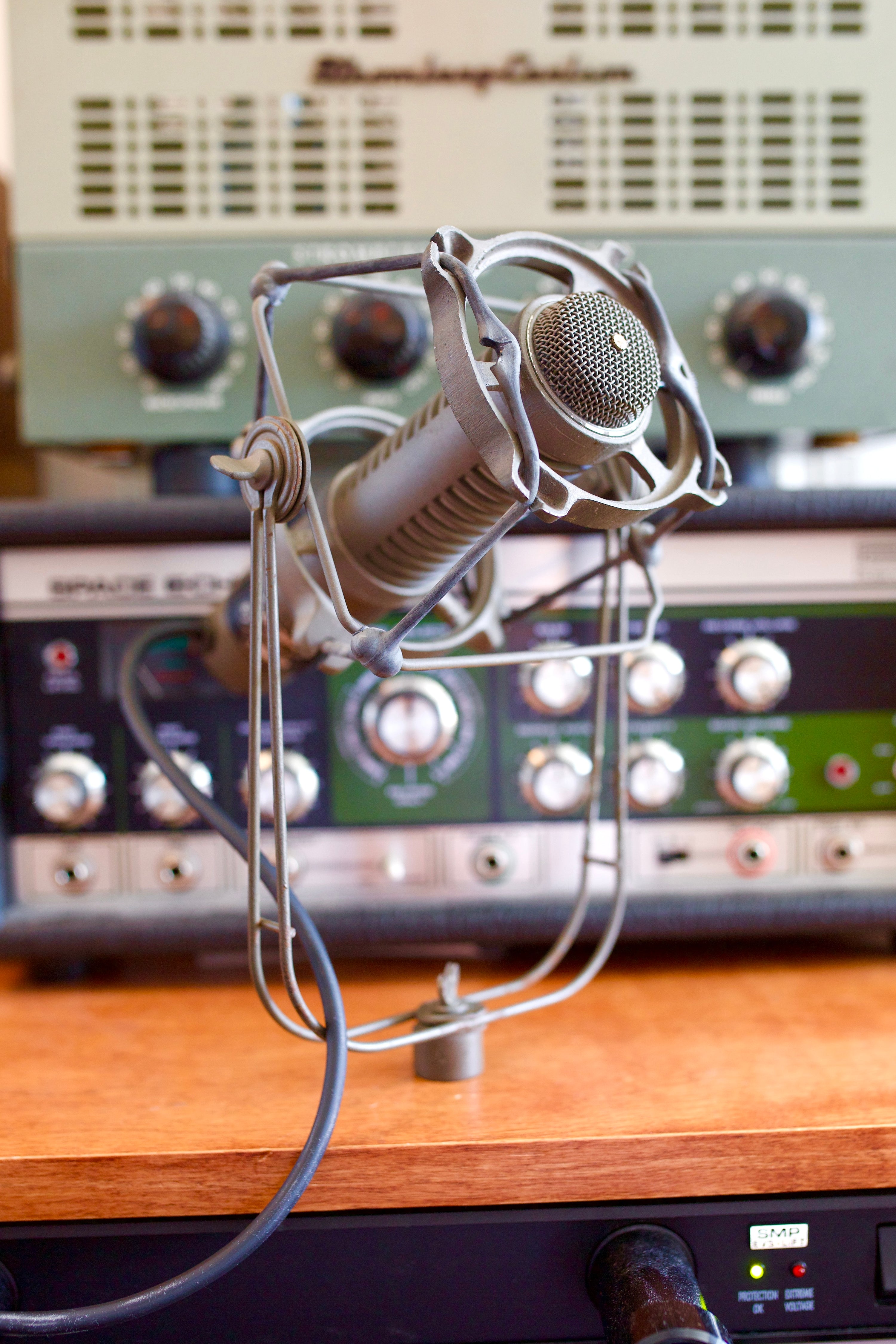 Electro Voice 668 Dynamic Microphone