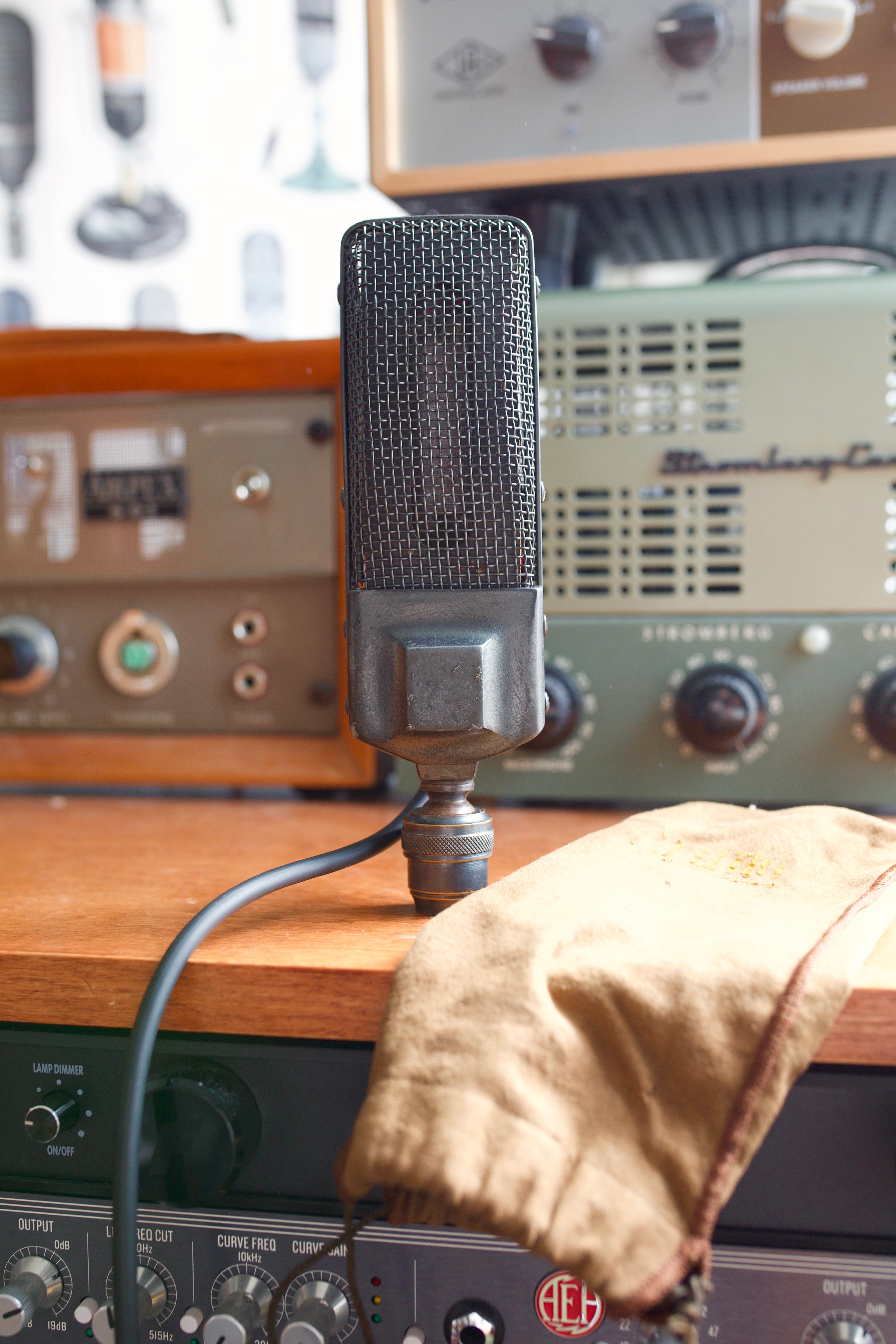 Bruno VDHP Ribbon Microphone – Cole Picks Vintage