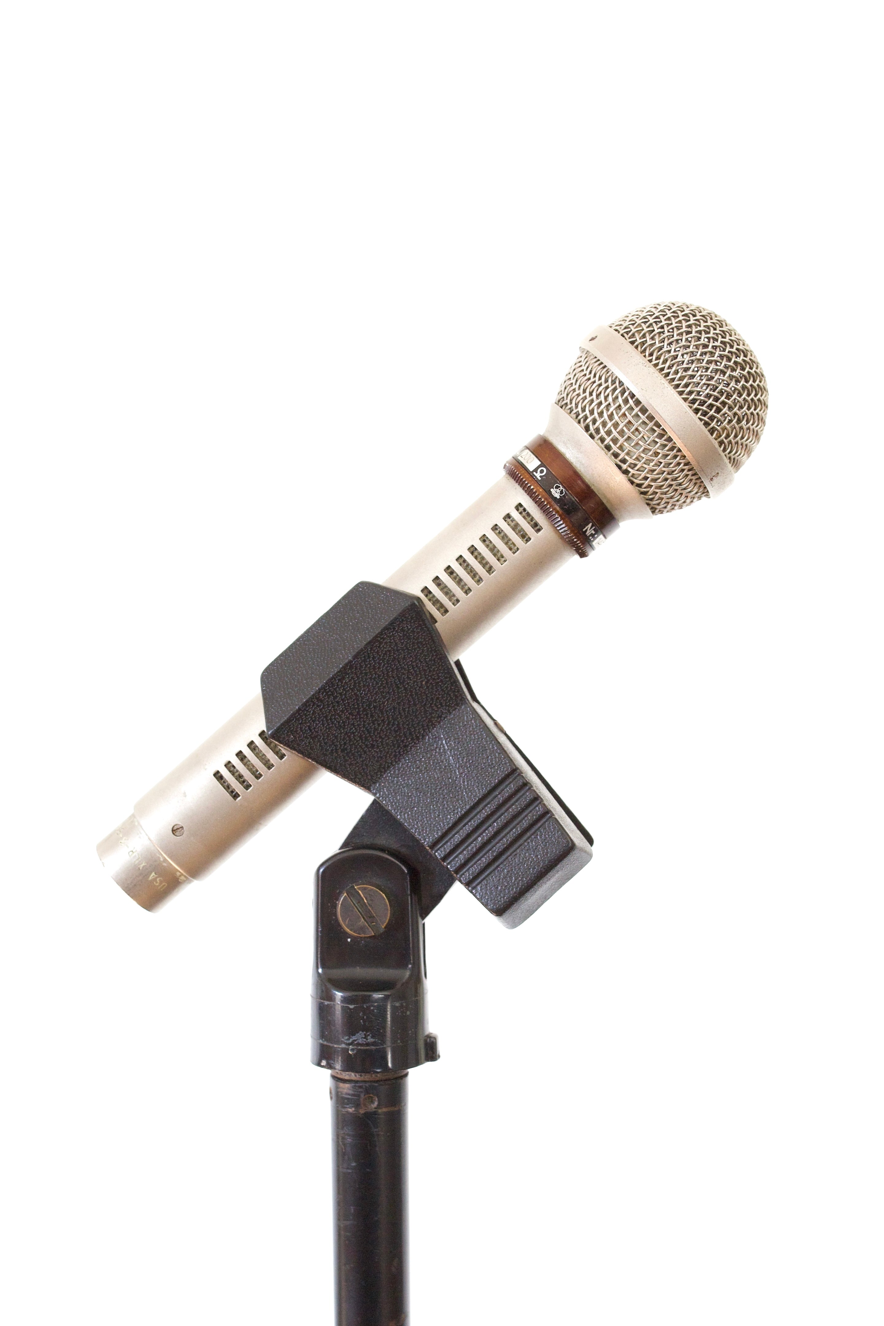AKG D24 Dynamic Microphone
