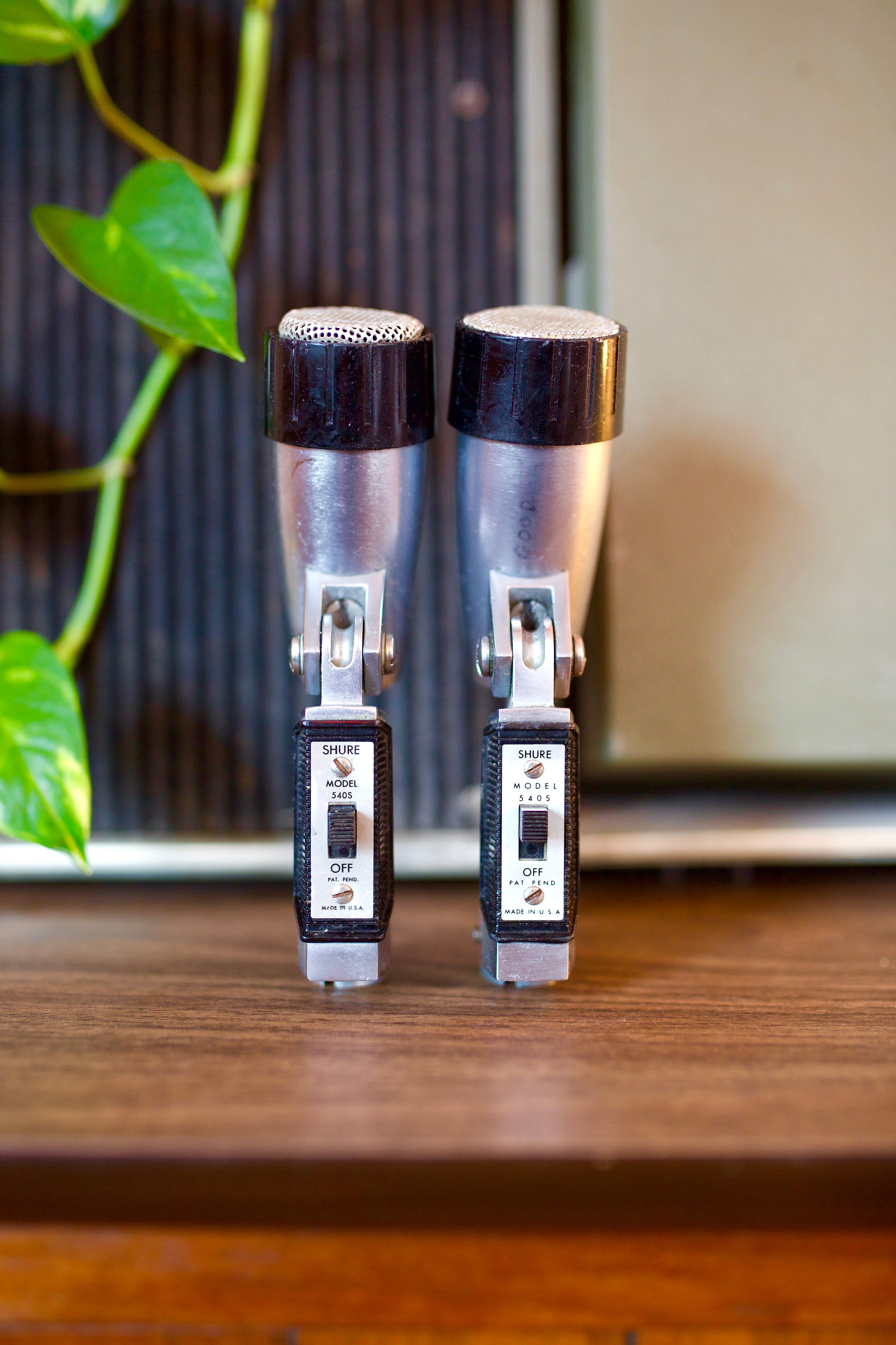 Shure 540S Dynamic Microphone