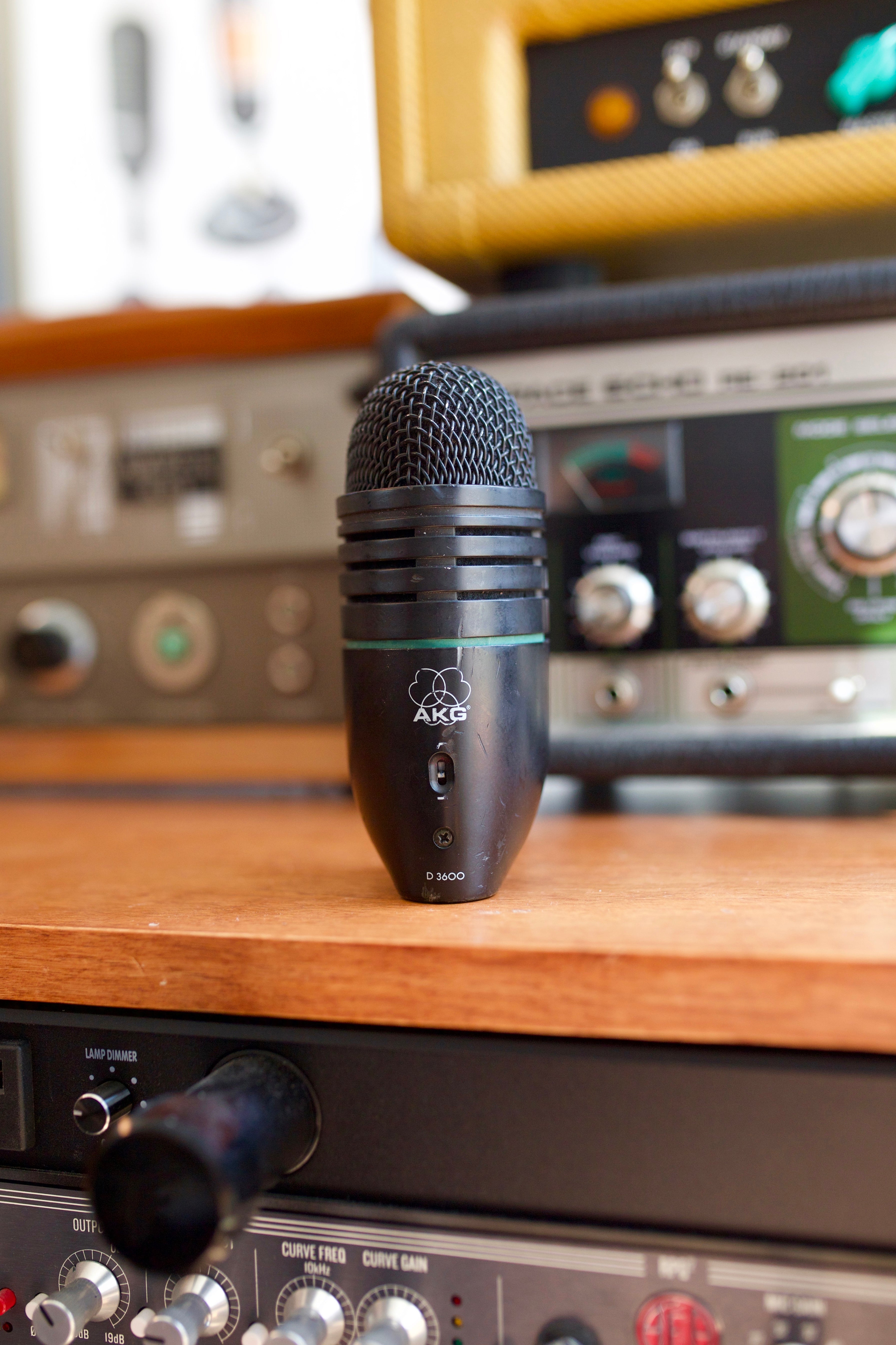 AKG D3600 Dynamic Microphone – Cole Picks Vintage