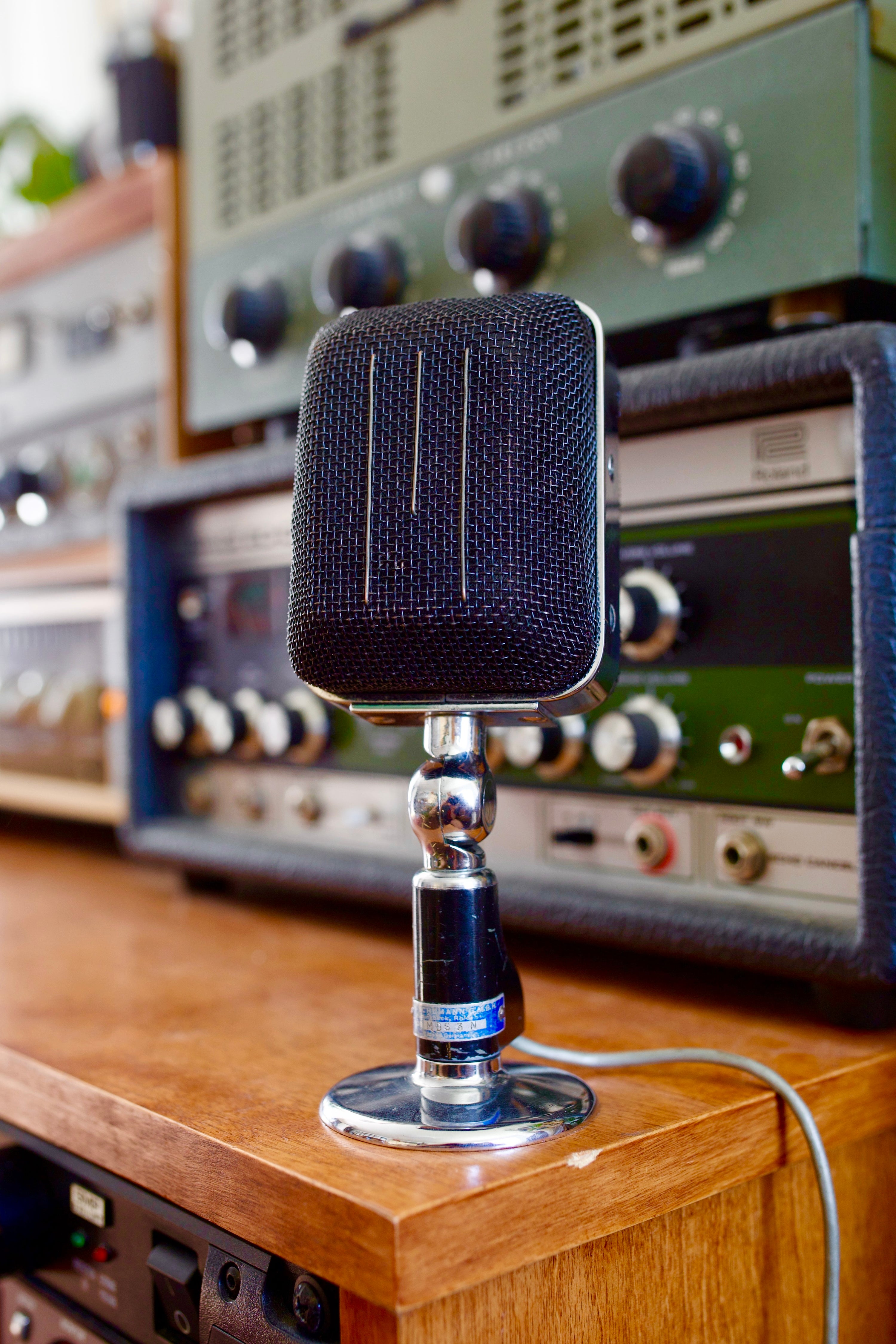 Schumann MDS3N Dynamic Microphone