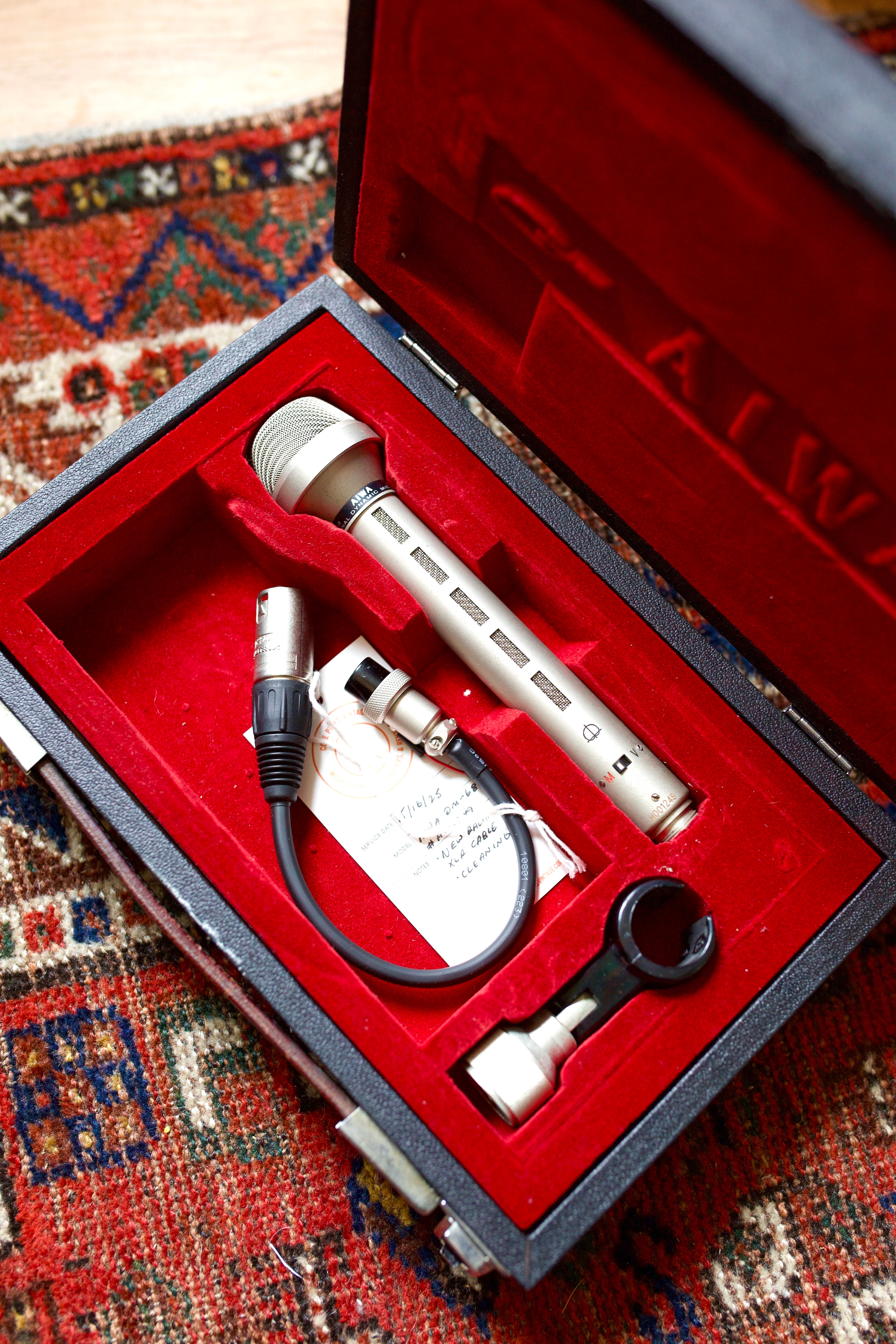 Aiwa DM-68 Dynamic Microphone – Cole Picks Vintage