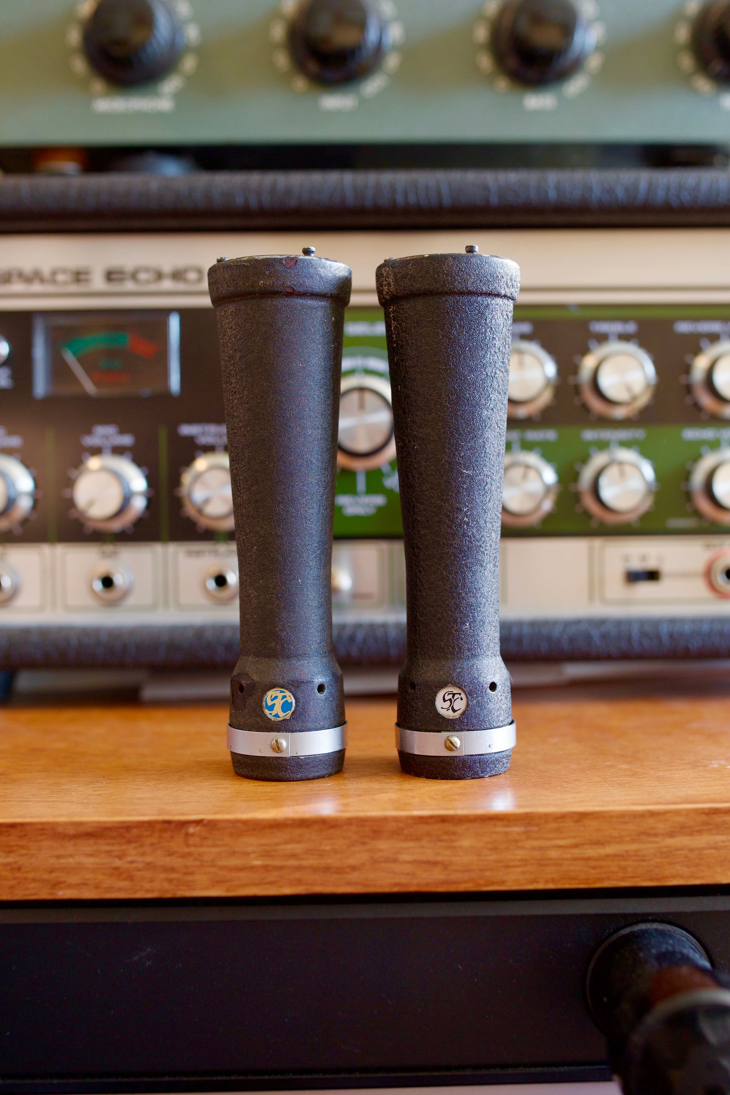 STC 4037C Dynamic Microphone