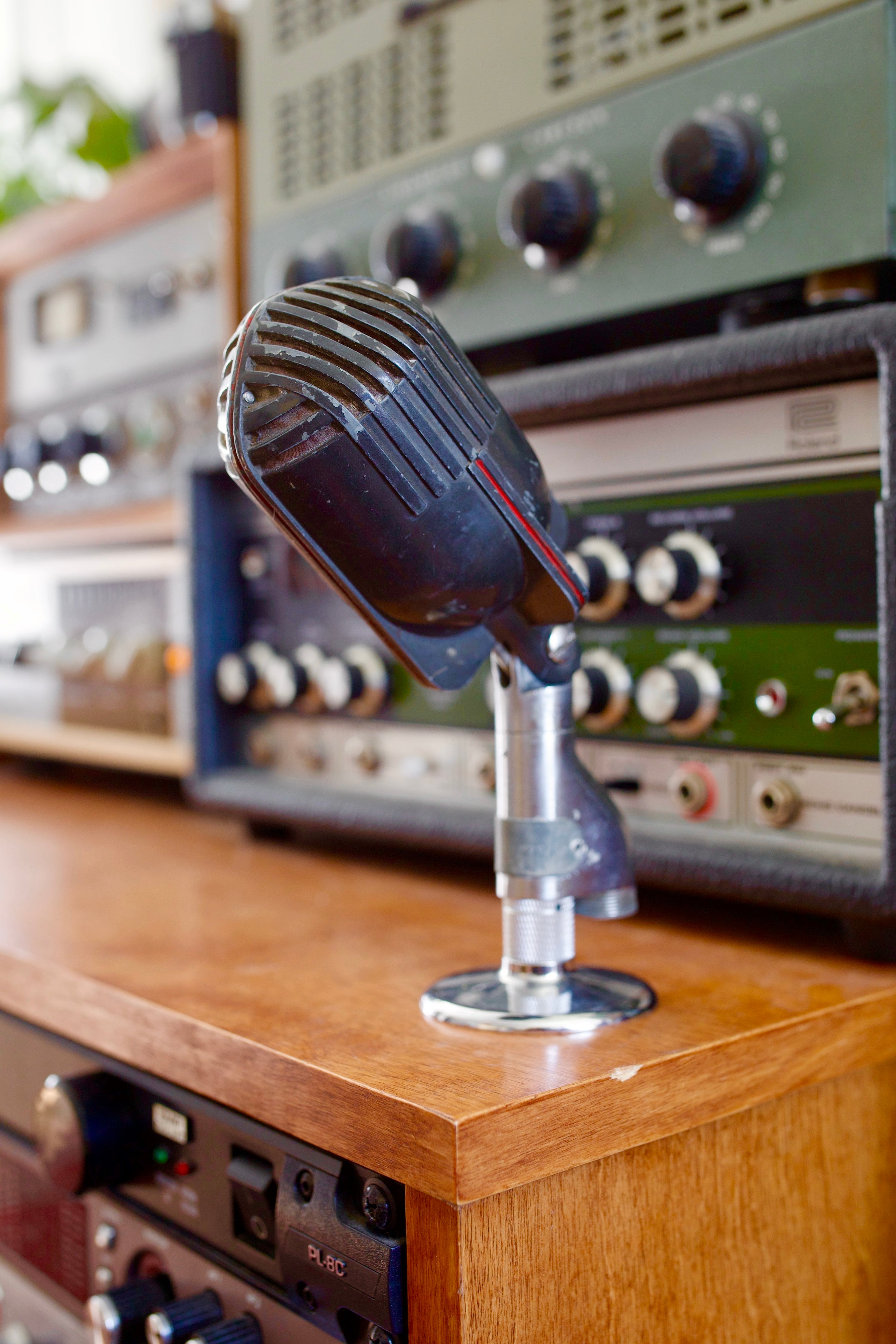 Shure 508 Ribbon Microphone