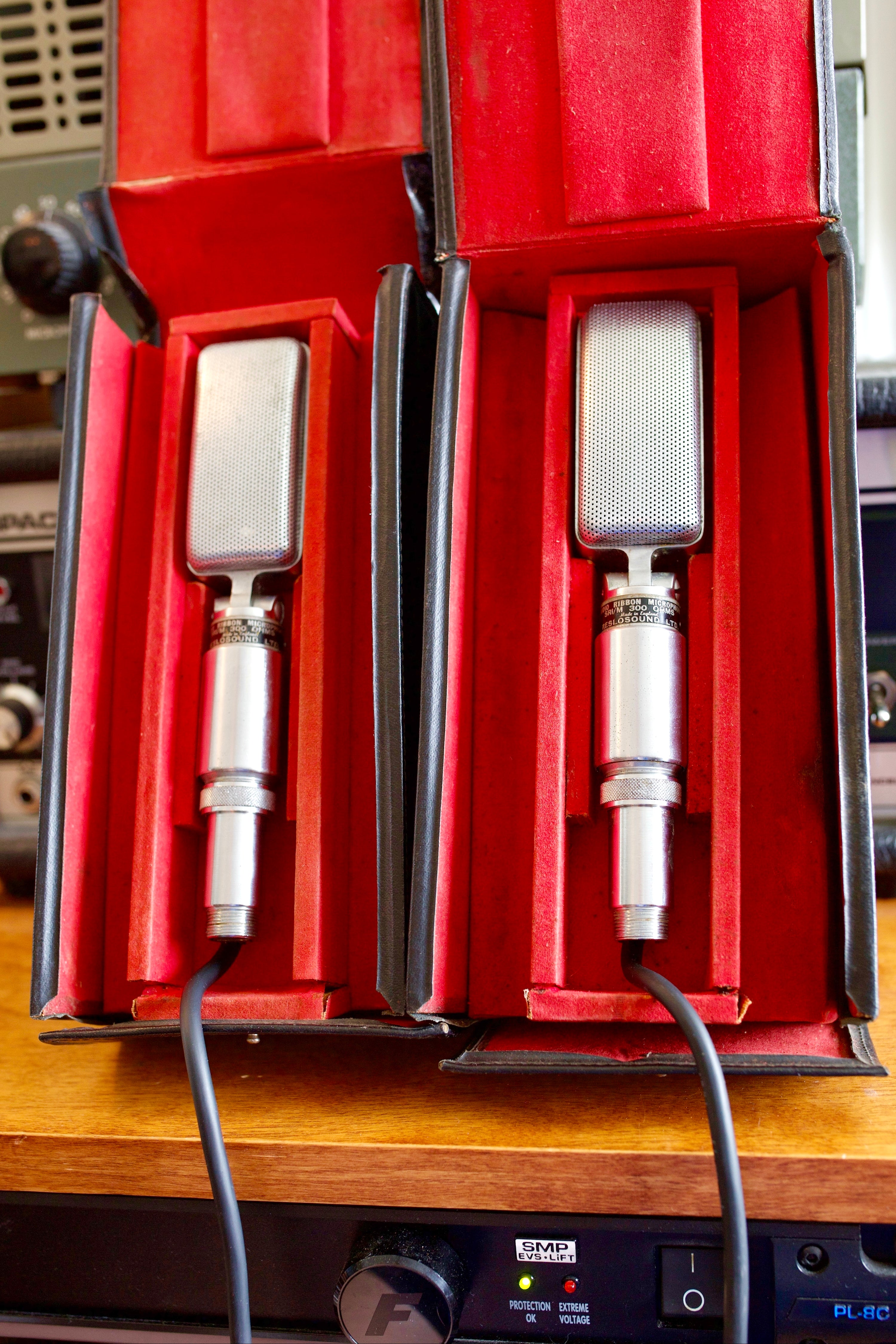 Reslo SR1 Ribbon Microphone Pair