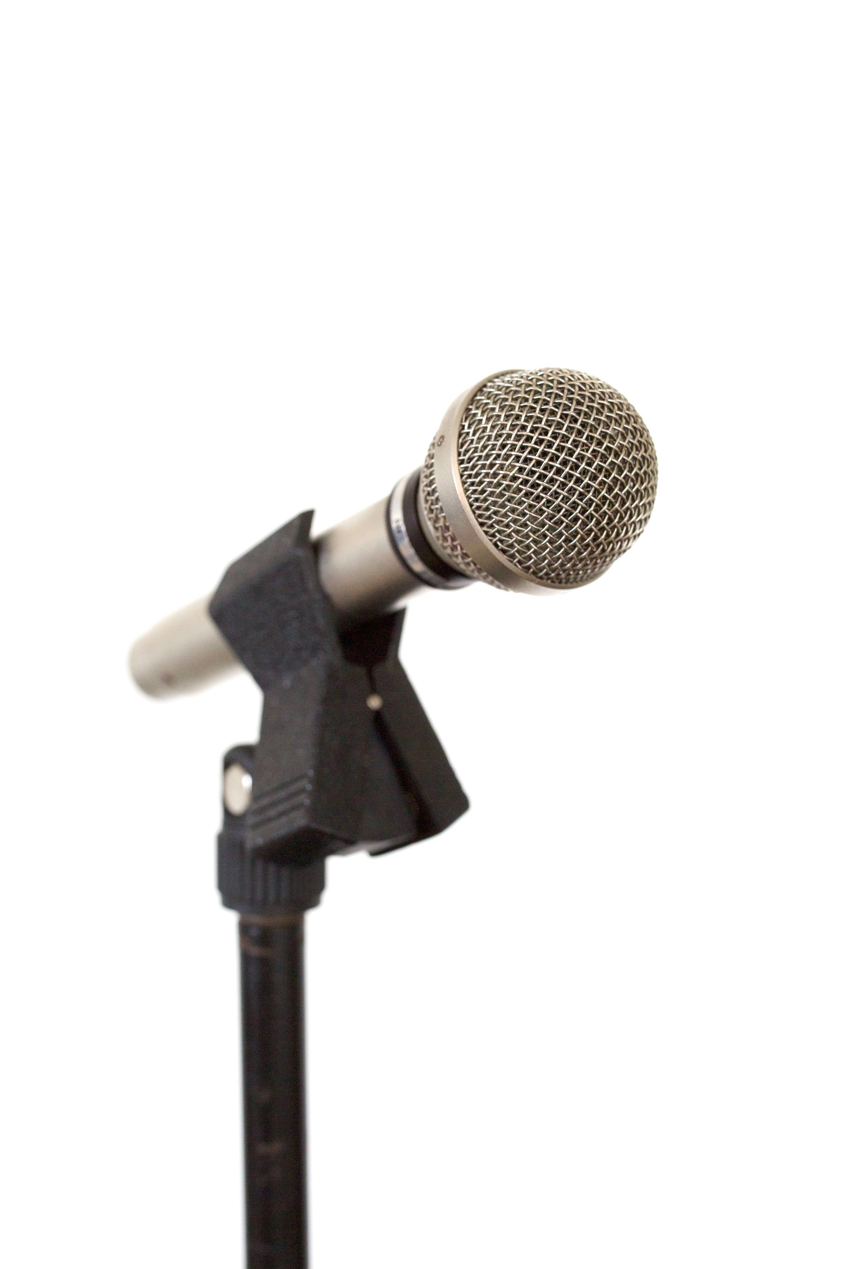 AKG D24 Dynamic Microphone