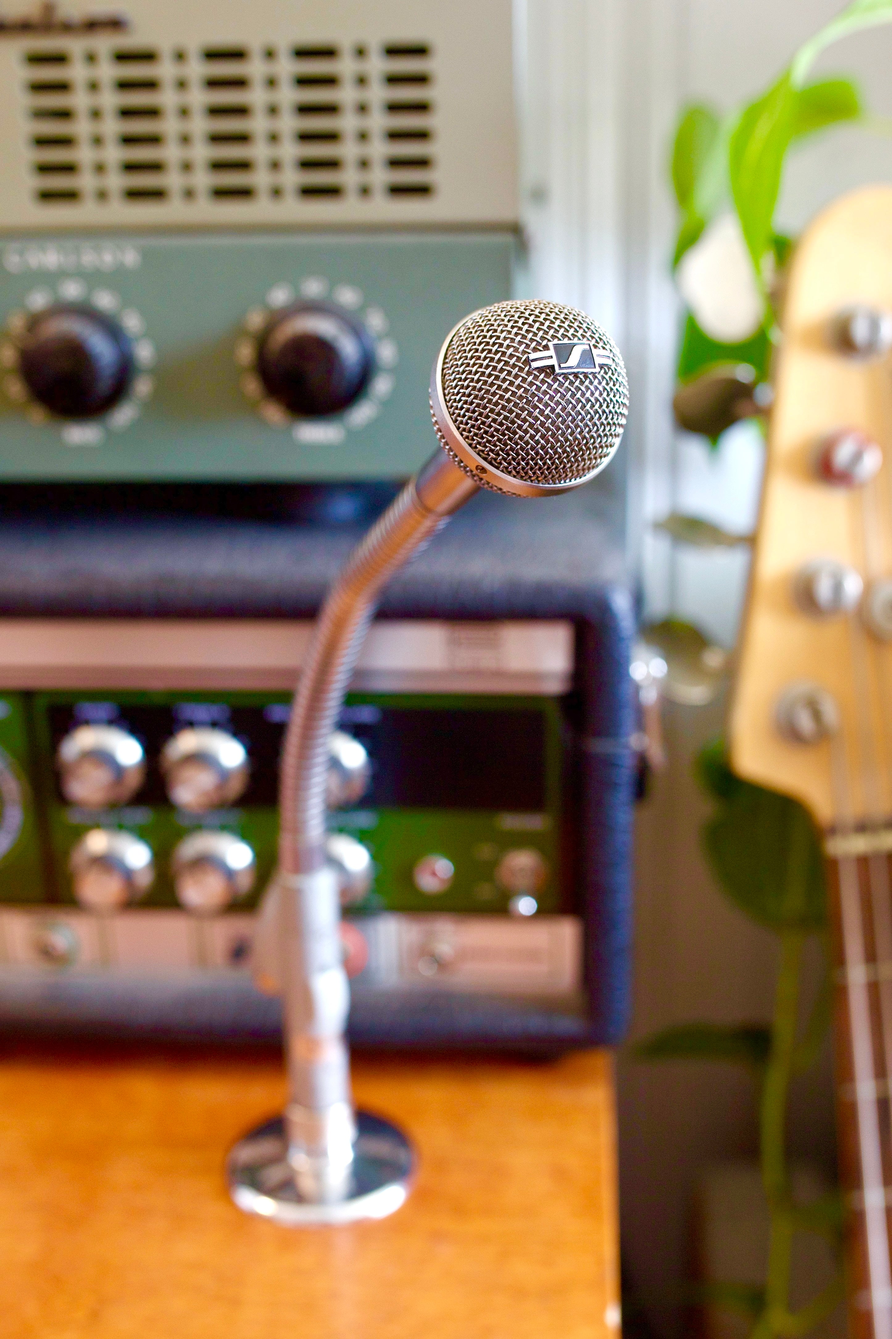 Sennheiser MD408 Dynamic Microphone