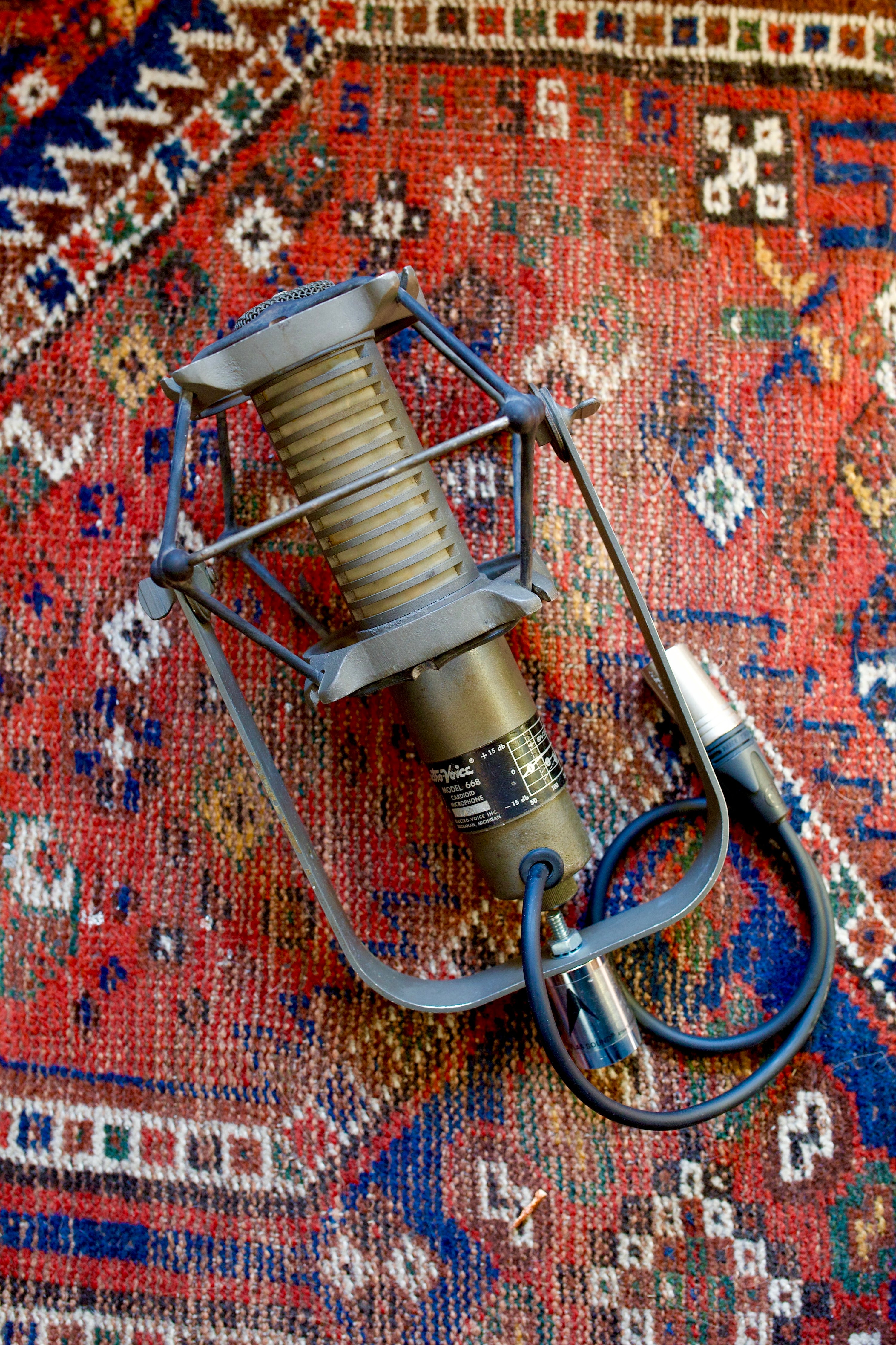 Electro Voice 668 Dynamic Microphone