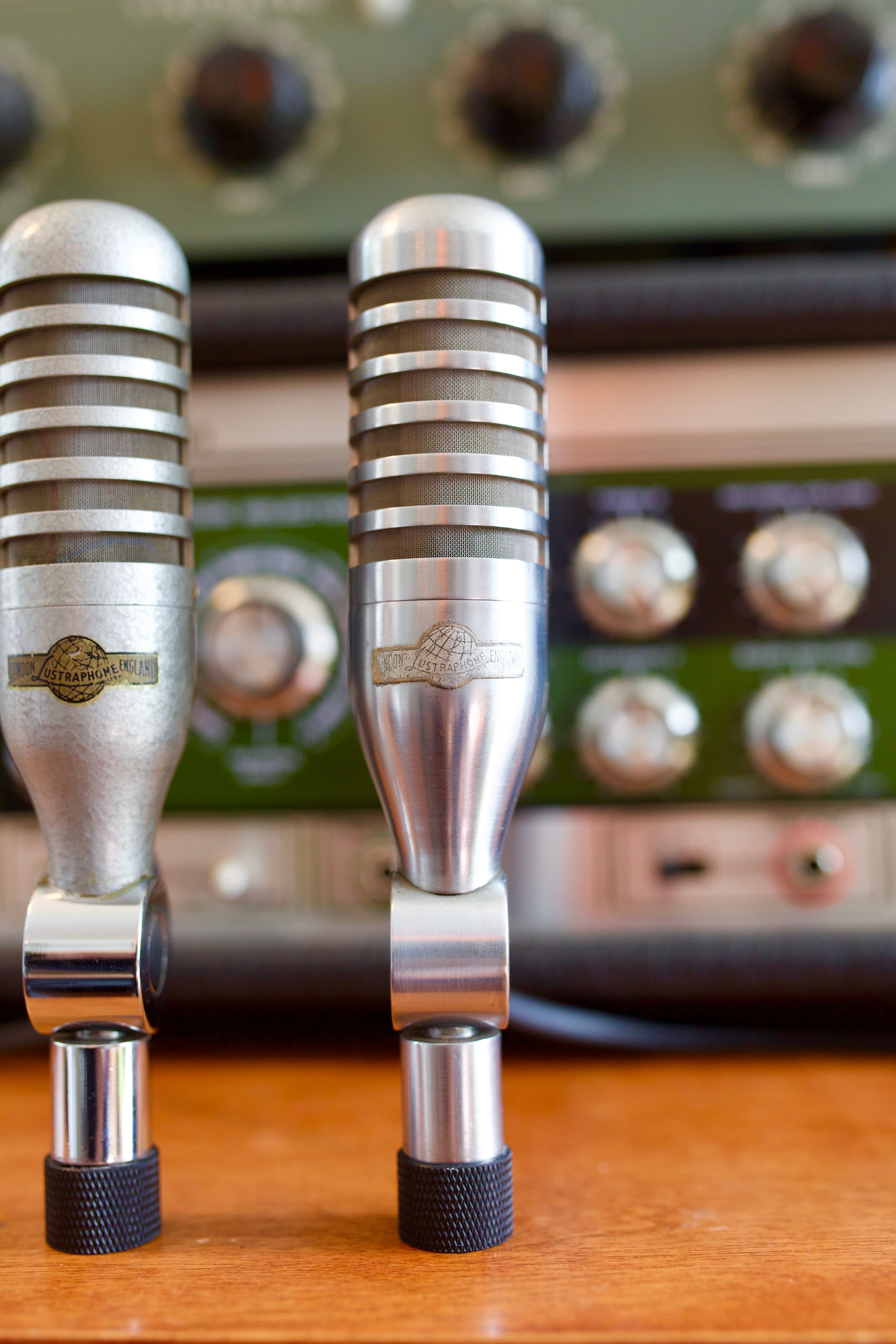 Lustraphone VR64 Ribbon Microphone