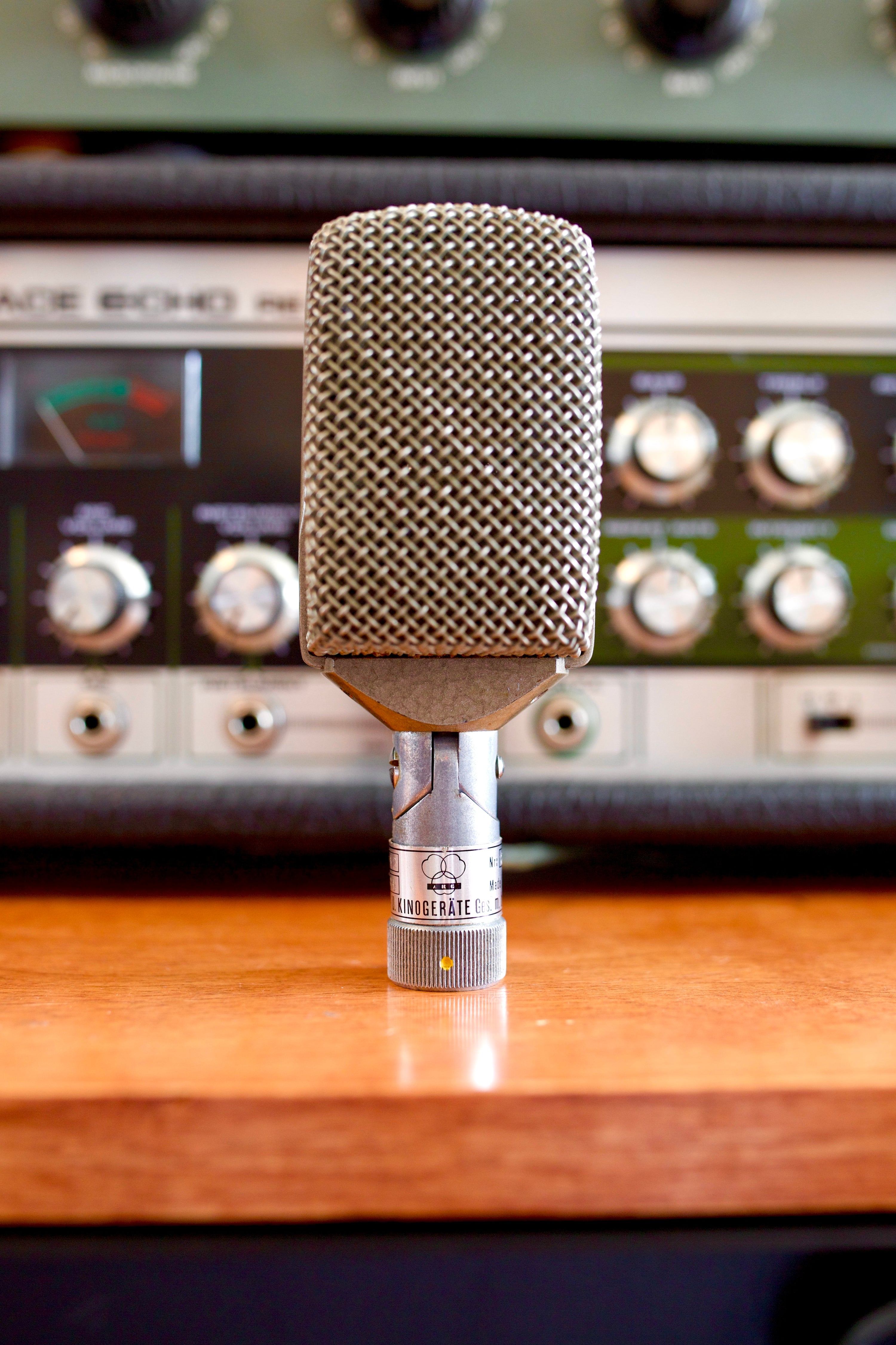 AKG D12 Dynamic Microphone