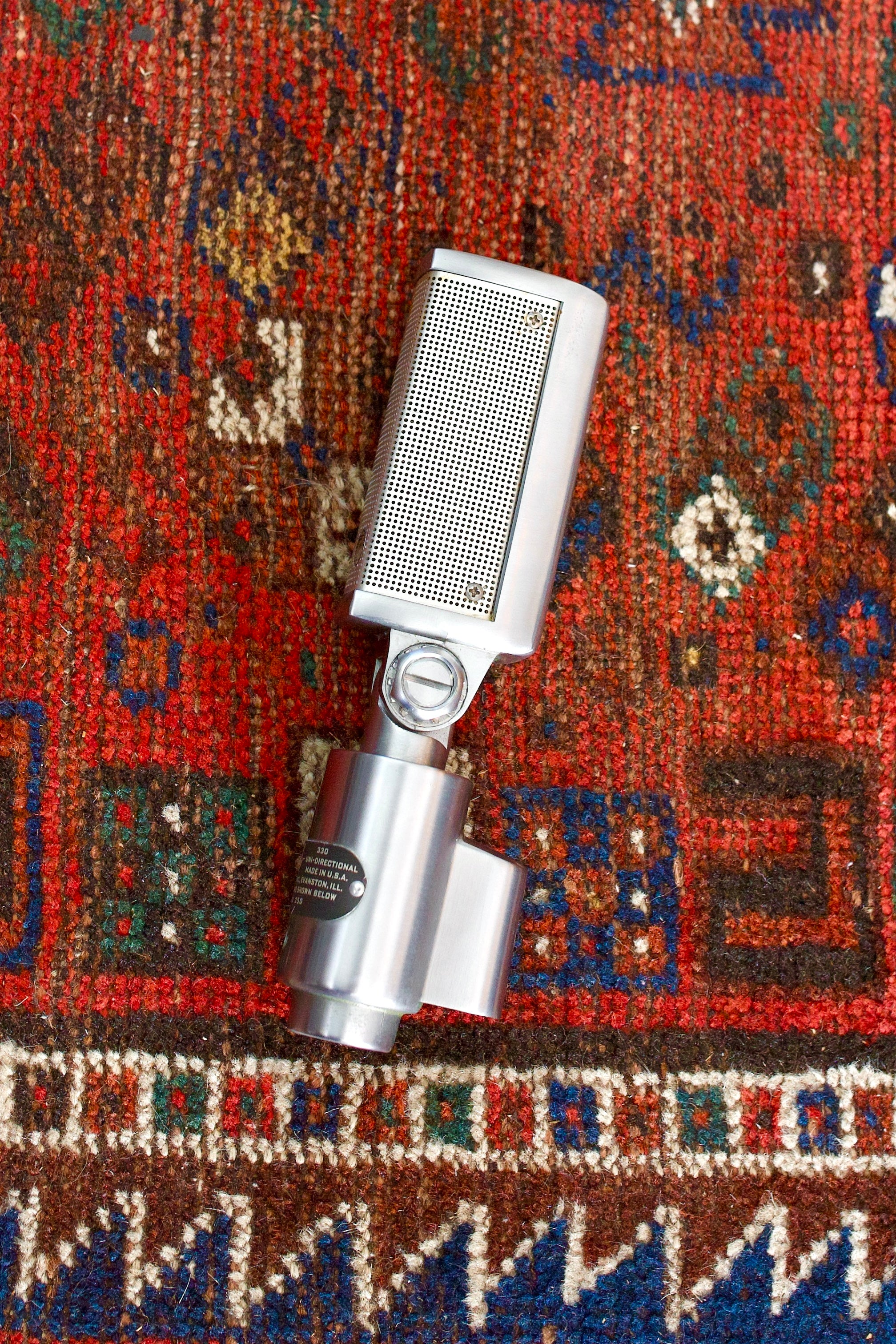 Shure 330 Ribbon Microphone