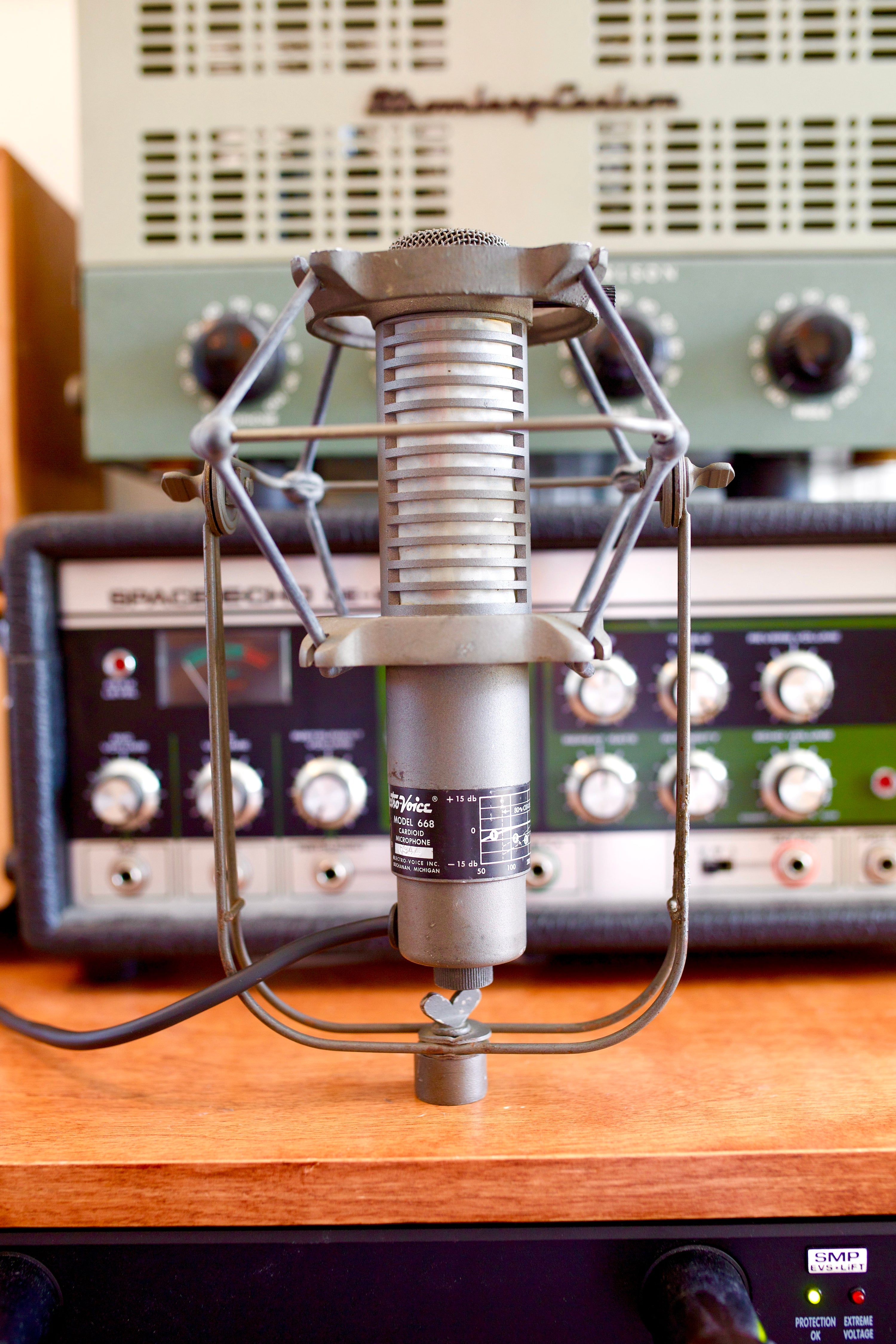 Electro Voice 668 Dynamic Microphone
