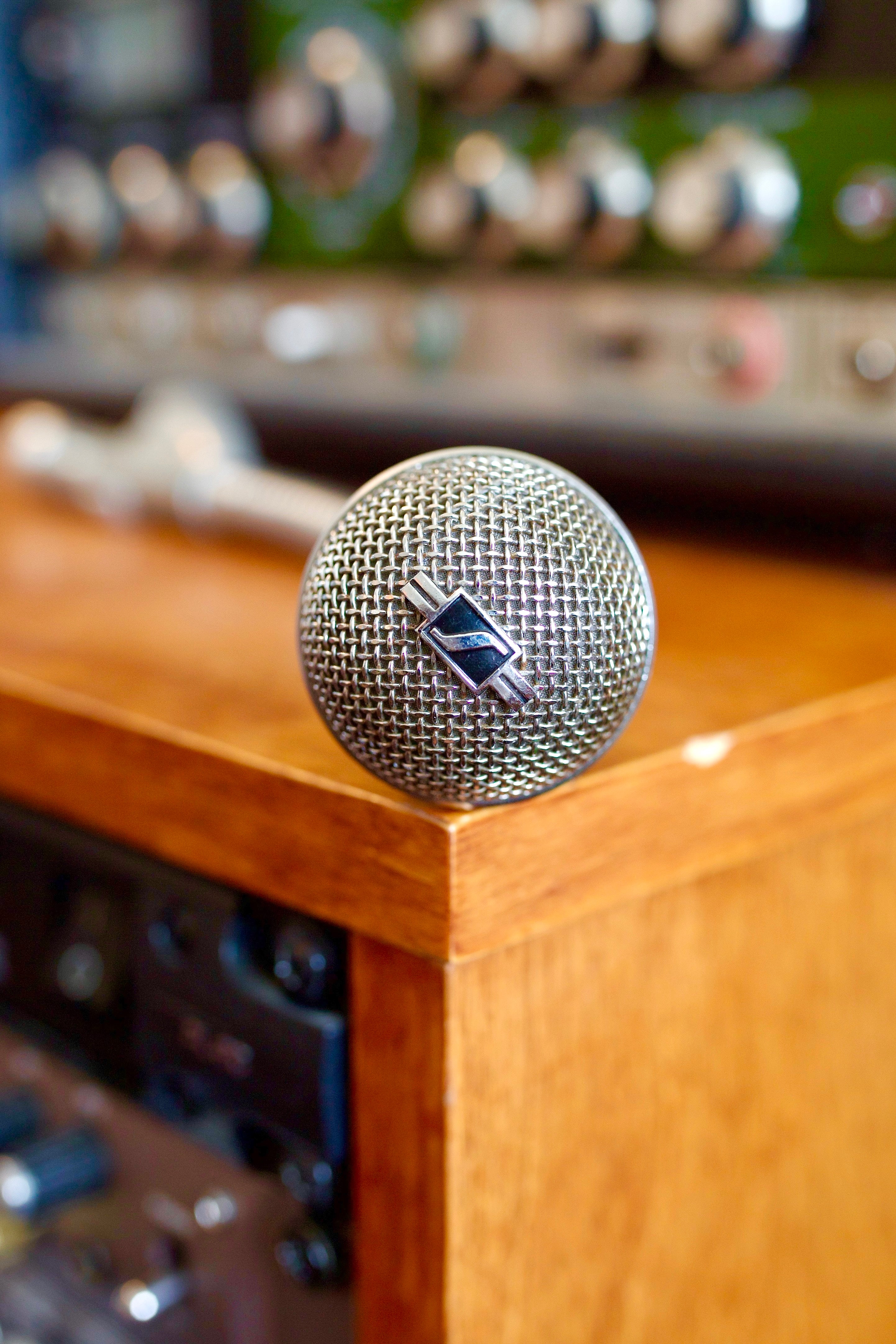 Sennheiser MD408 Dynamic Microphone