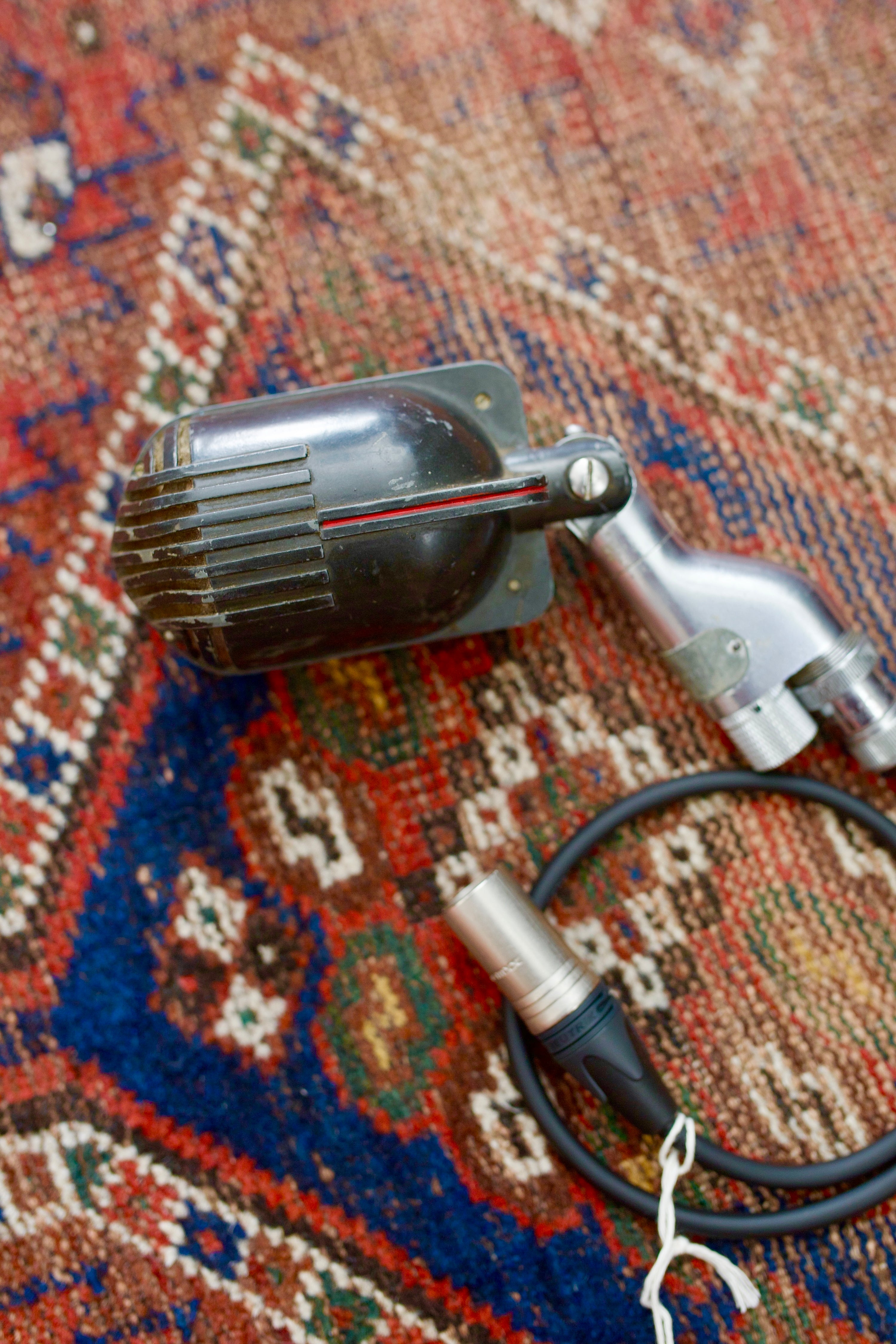 Shure 508 Ribbon Microphone