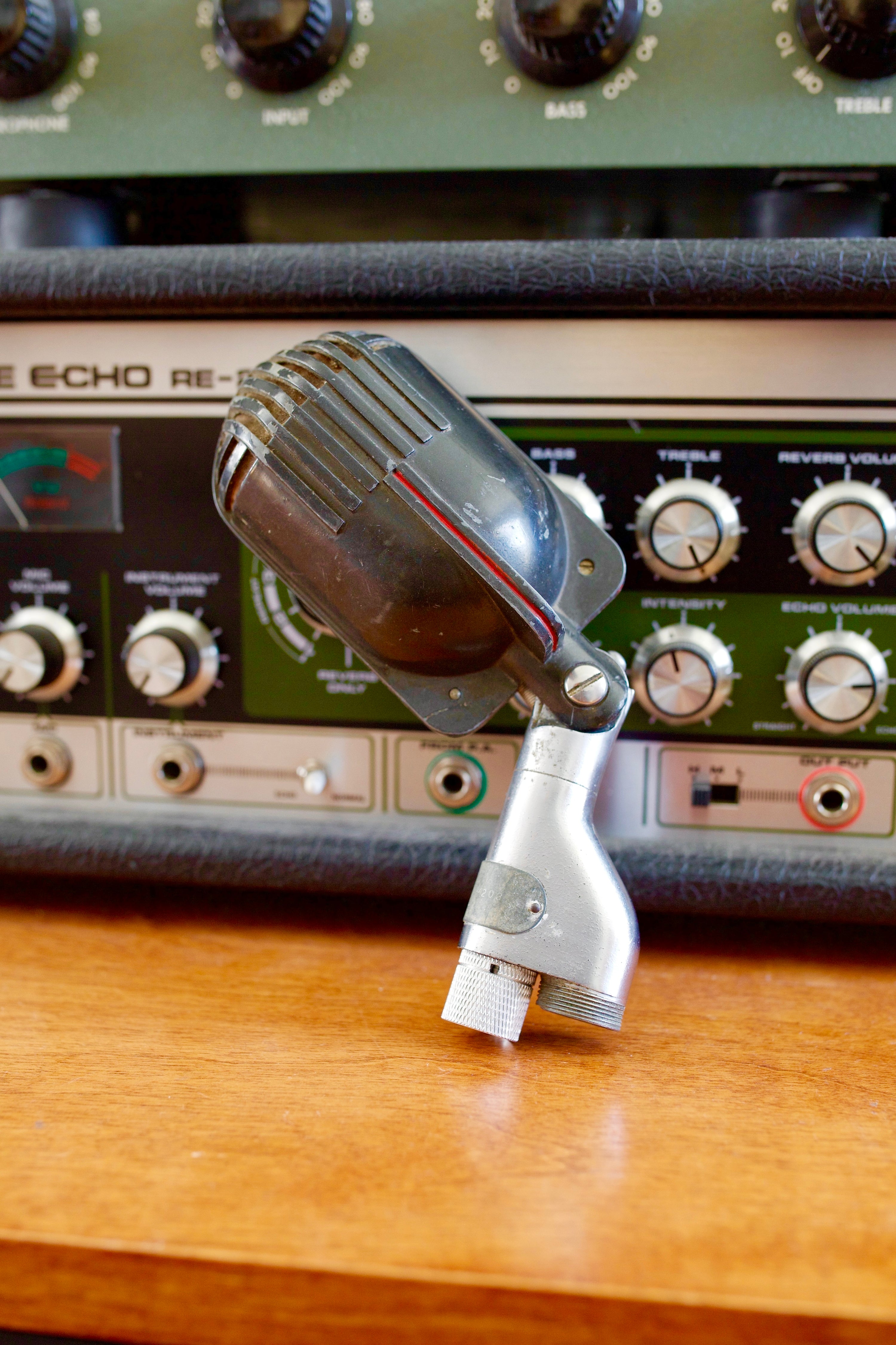 Shure 508 Ribbon Microphone