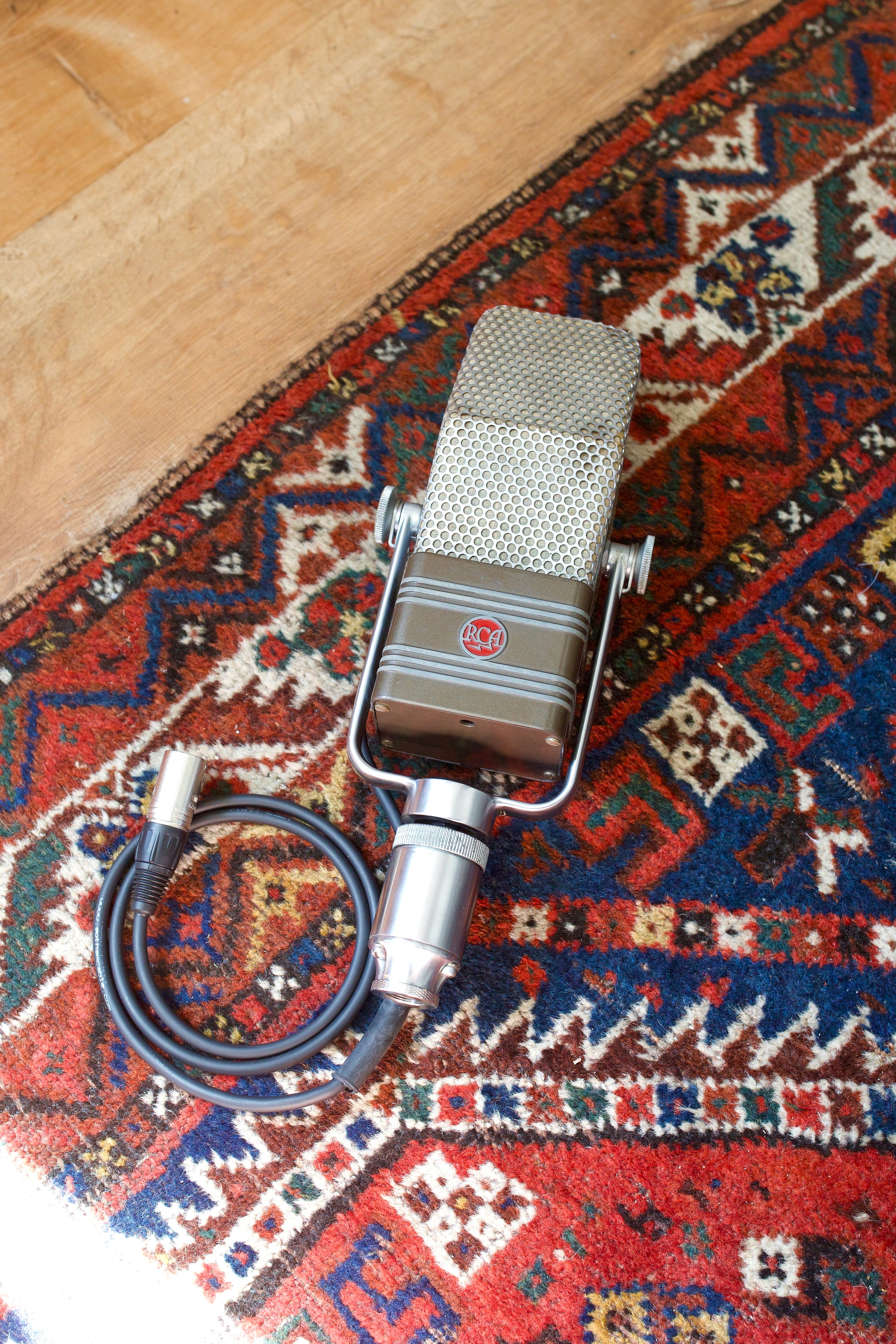 RCA 44-BX Ribbon Microphone