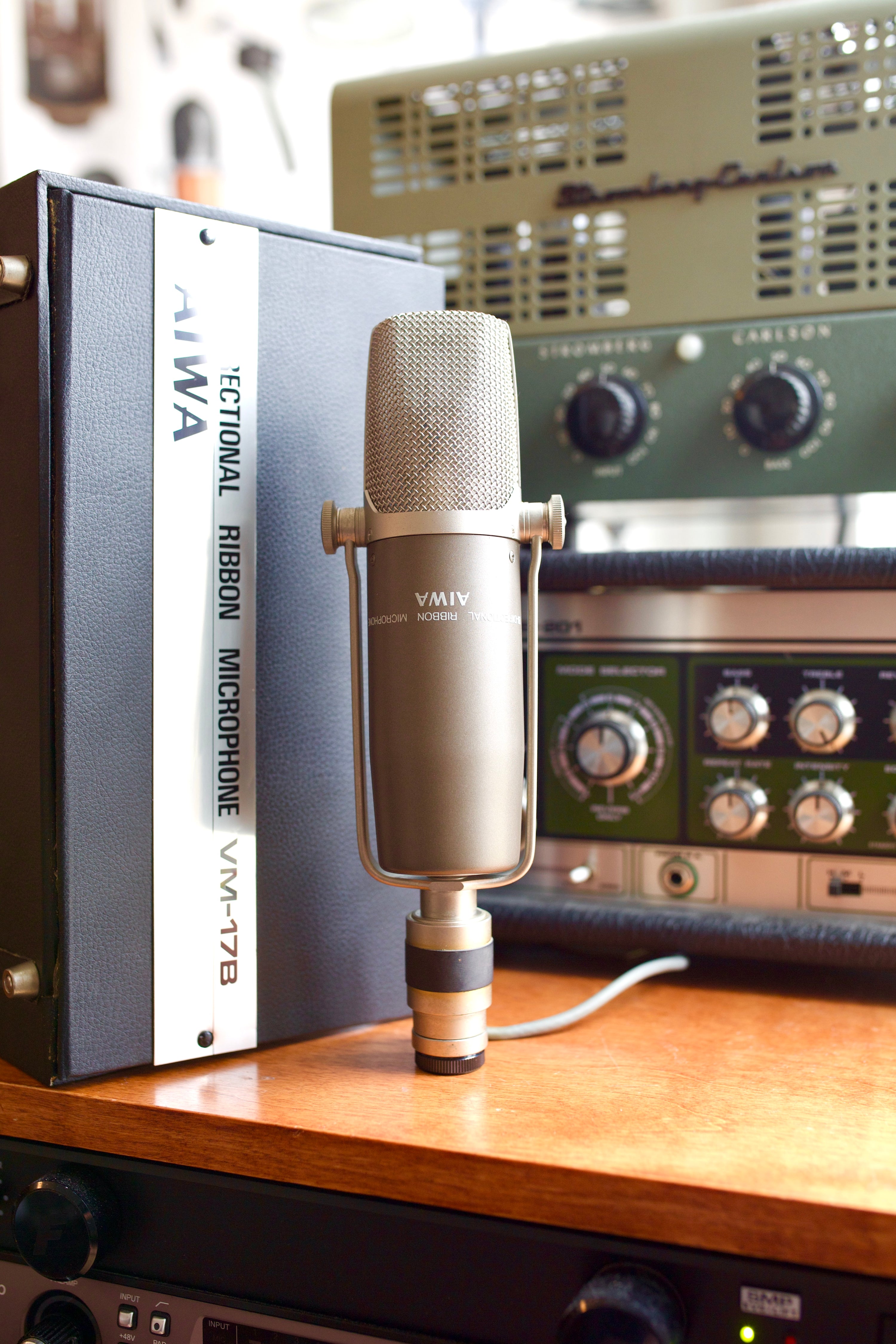 Aiwa VM-17B Ribbon Microphone