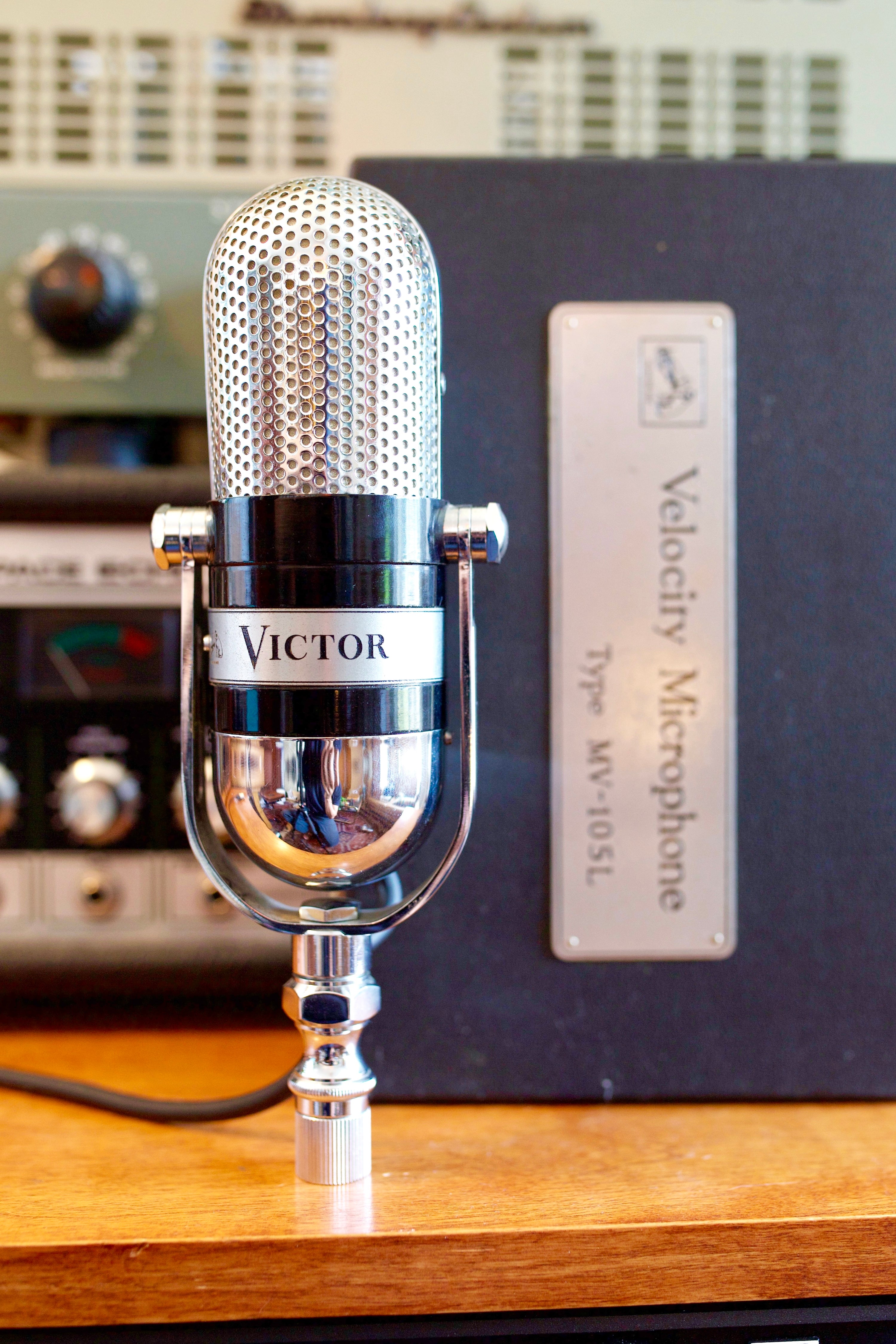 Victor MV-105L (Aiwa VM-12) Ribbon Microphone
