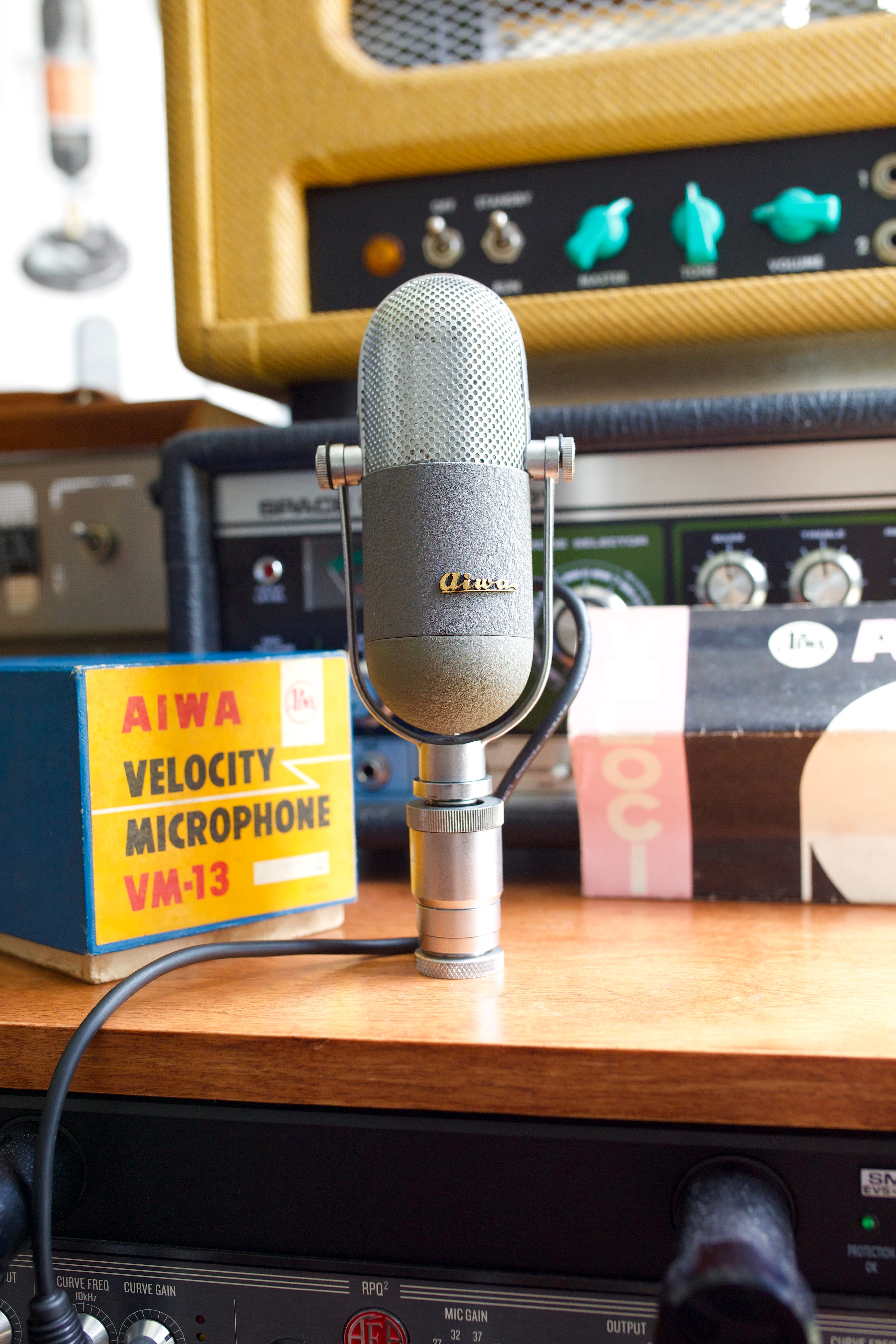 VM-16 Aiwa Ribbon Vintage Microphone – Cole Picks AIWA（アイワ