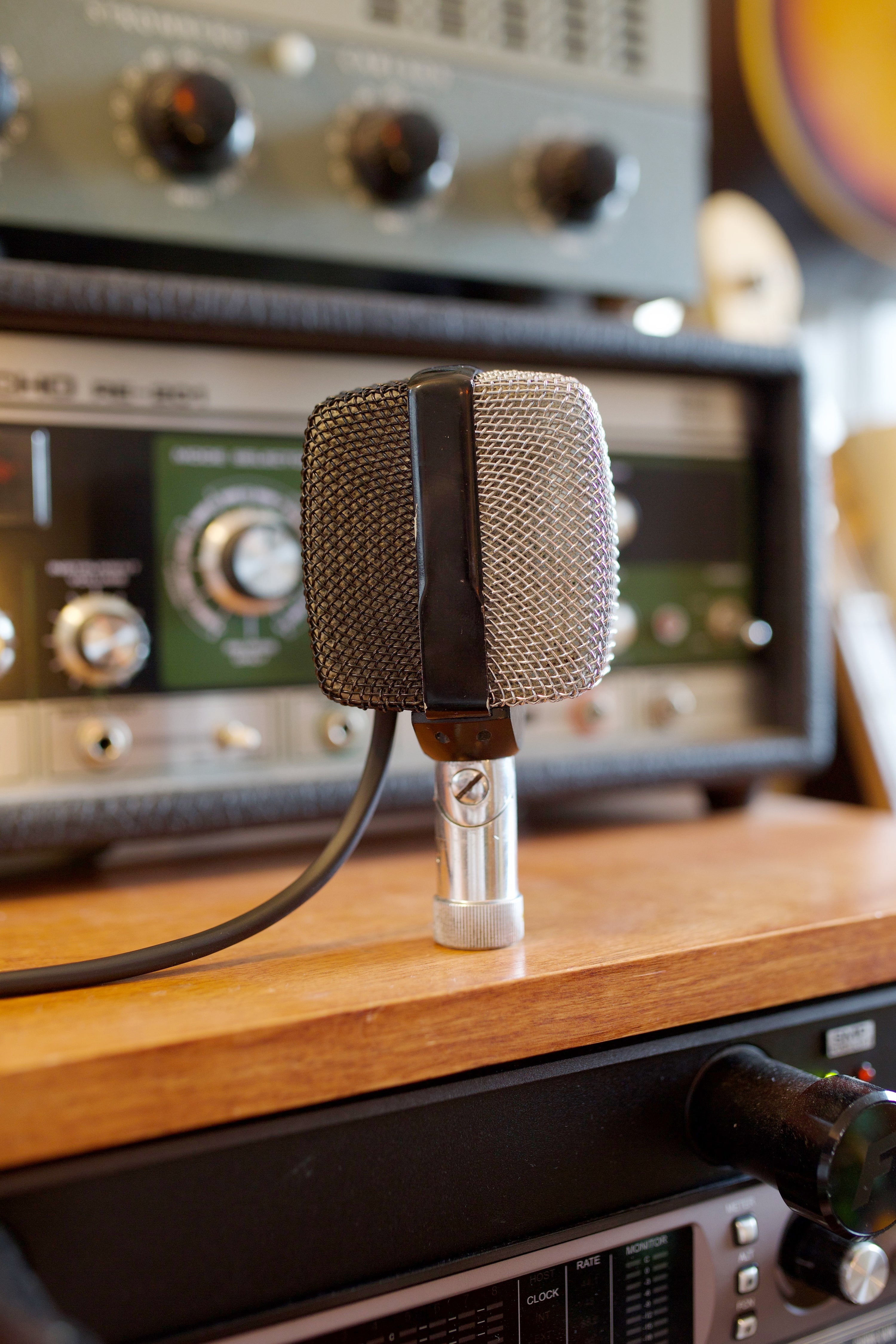 AKG D12 Dynamic Microphone