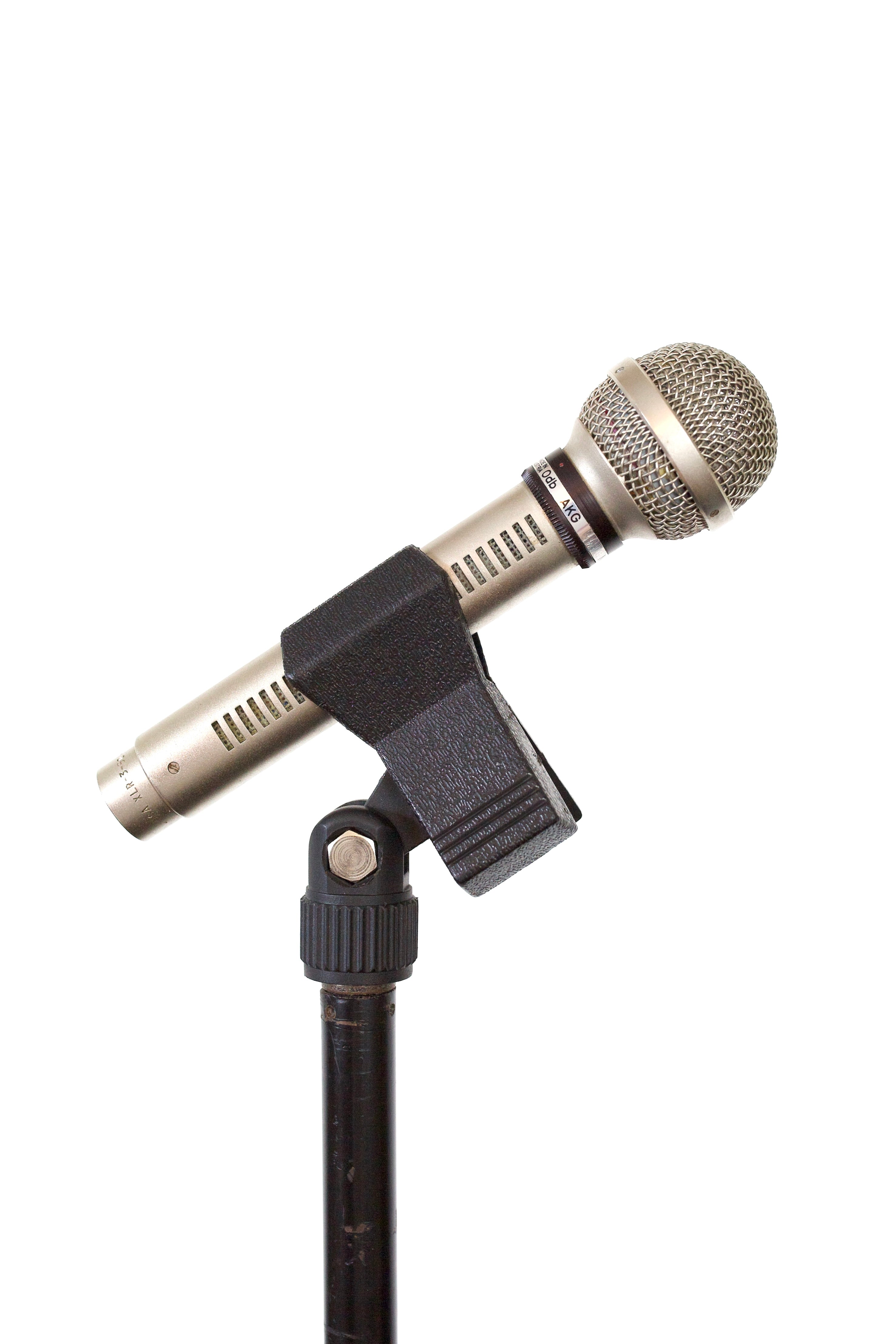 AKG D24 Dynamic Microphone