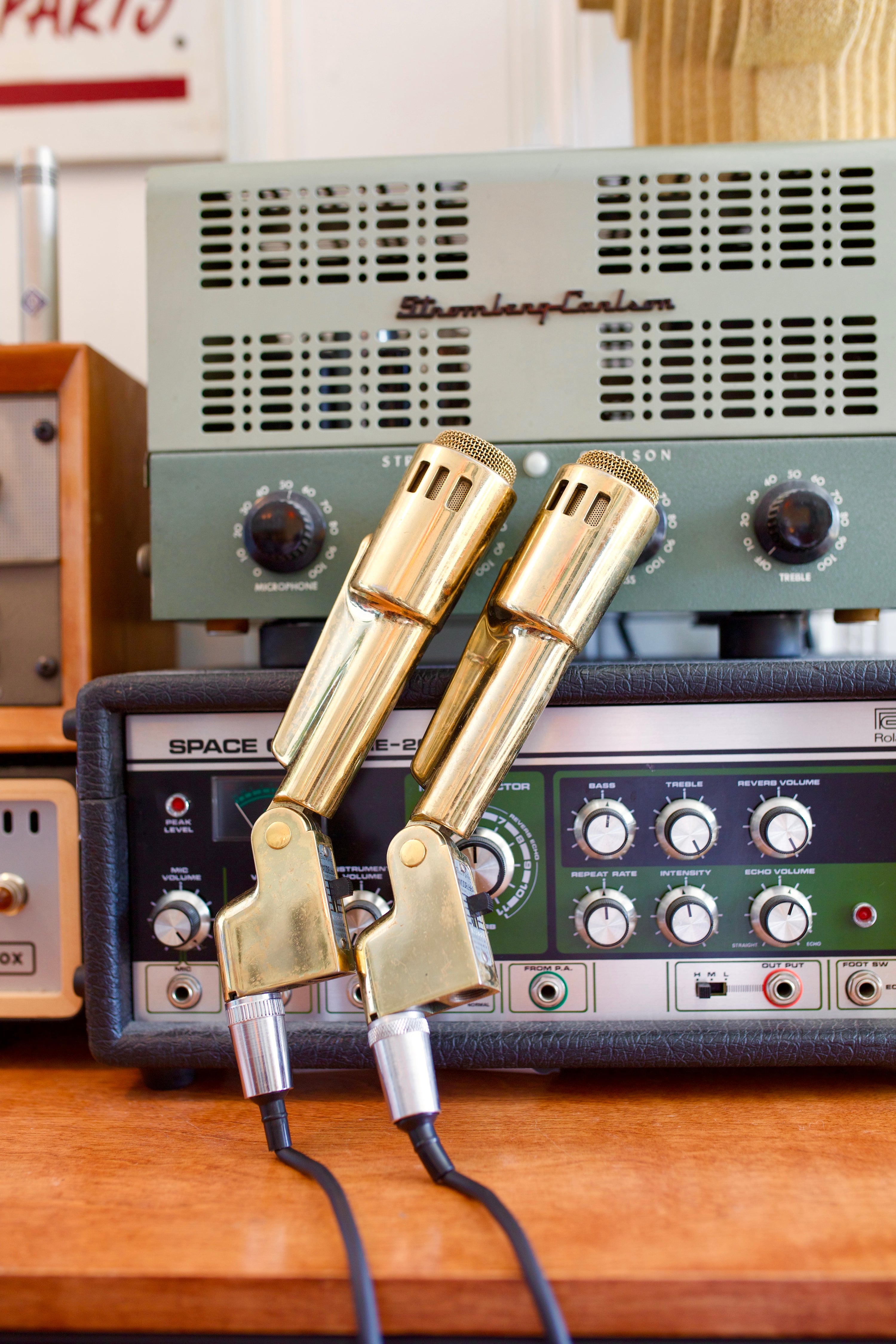 Electro Voice 664 “Gold” Dynamic Microphone Pair