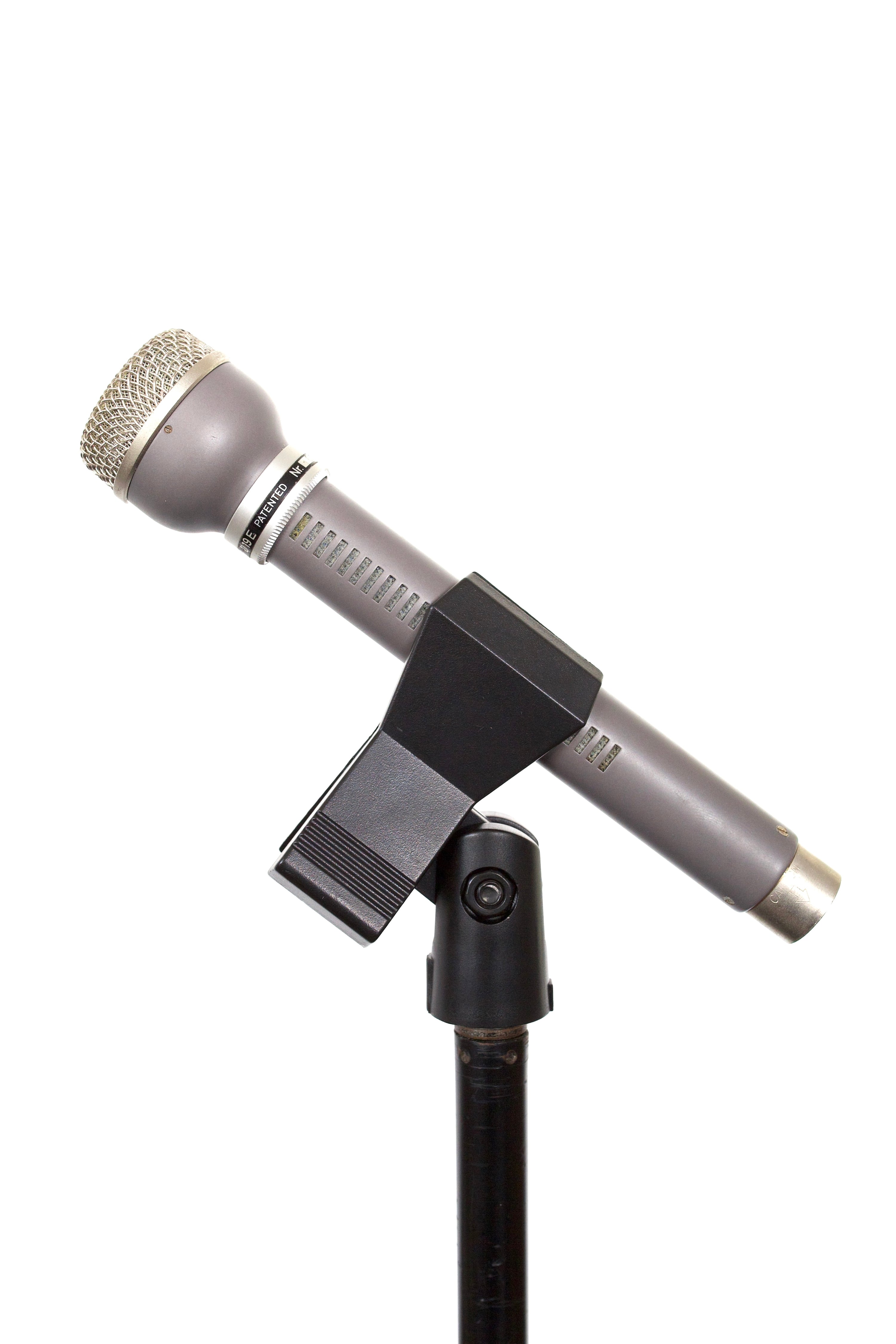 AKG D19E Dynamic Microphone