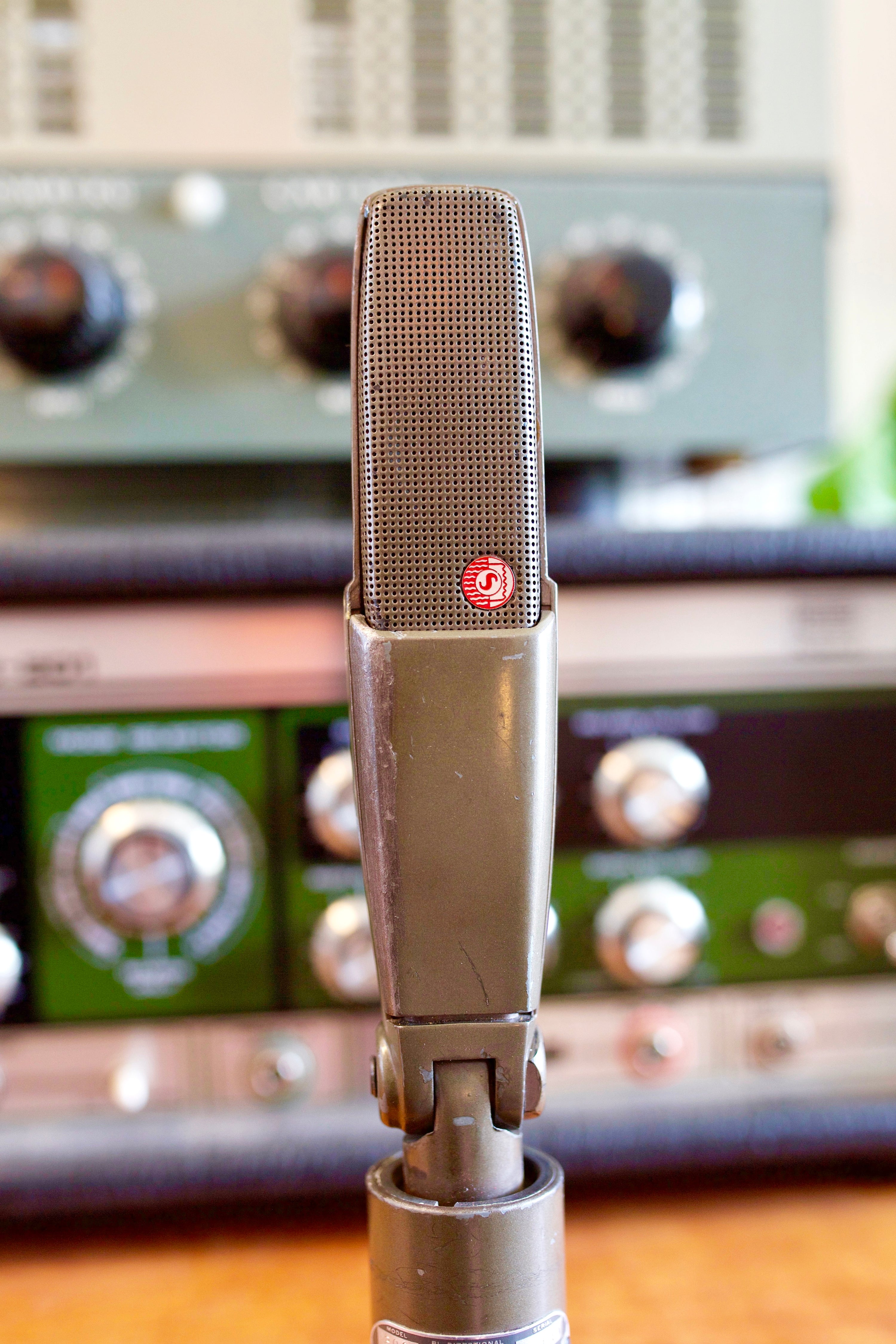 Shure 300 Ribbon Microphone
