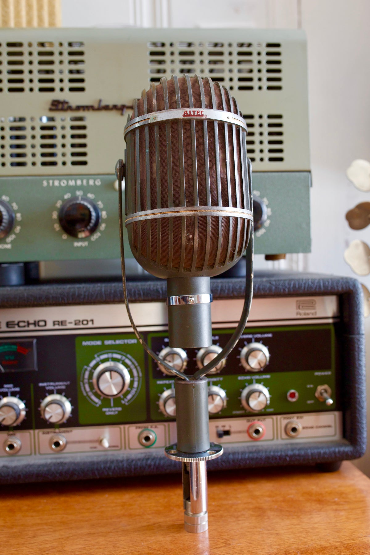 Altec 639B Vintage Microphone Rental - Nashville, TN – Cole Picks Vintage