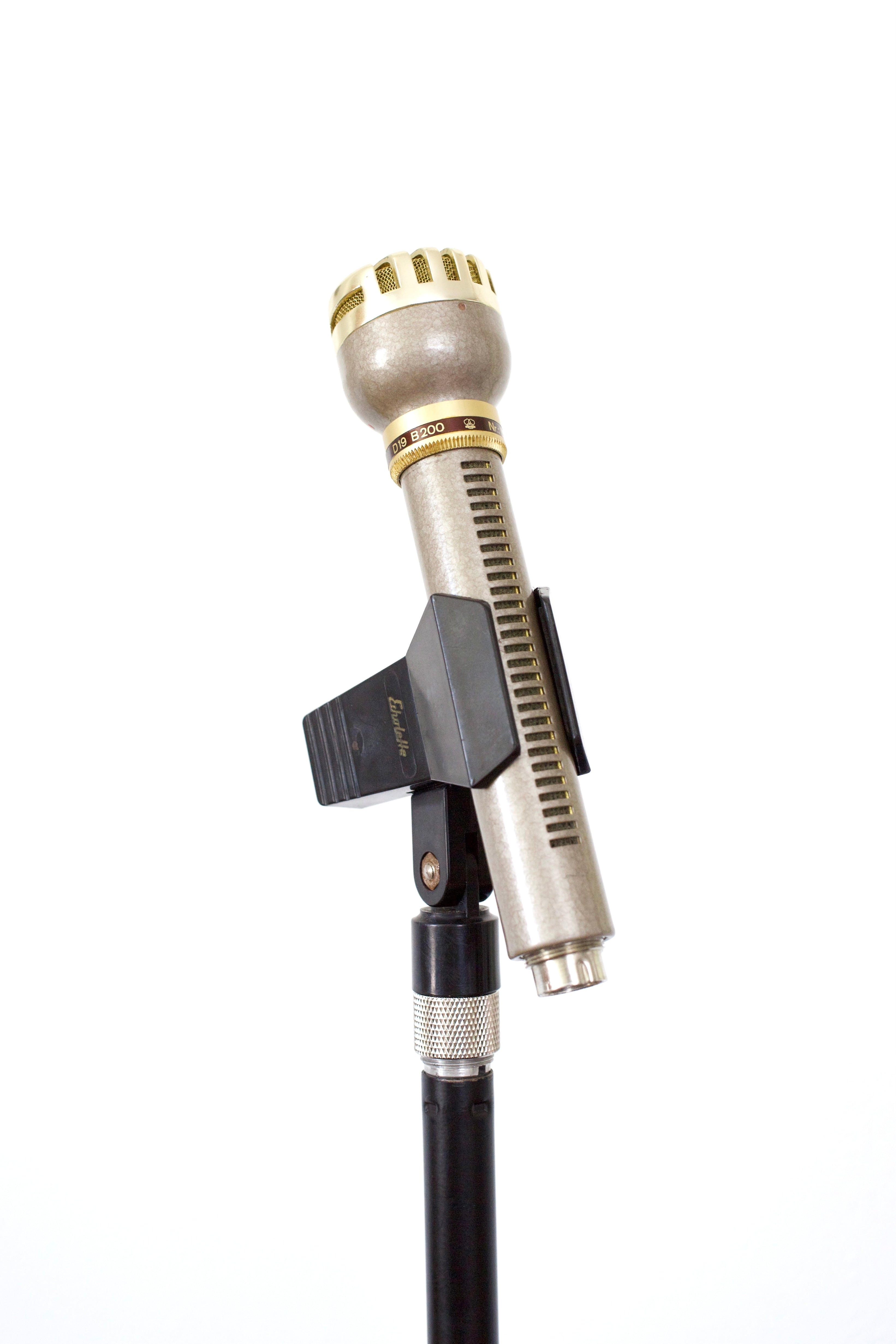 AKG D2000Eダイナミックマイク 美品ビンテージマイク Yahoo