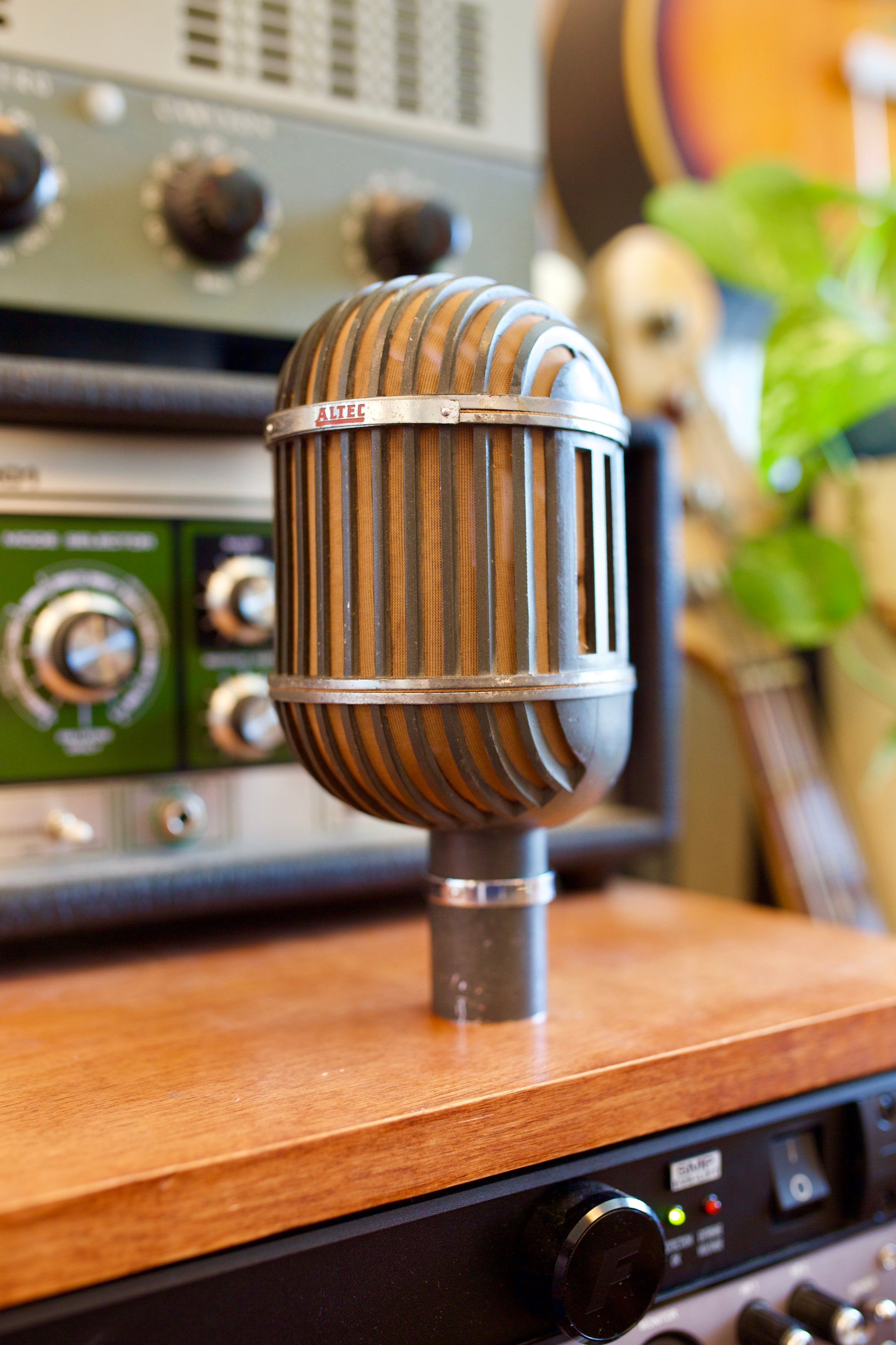 Altec 639A Ribbon & Dynamic Microphone