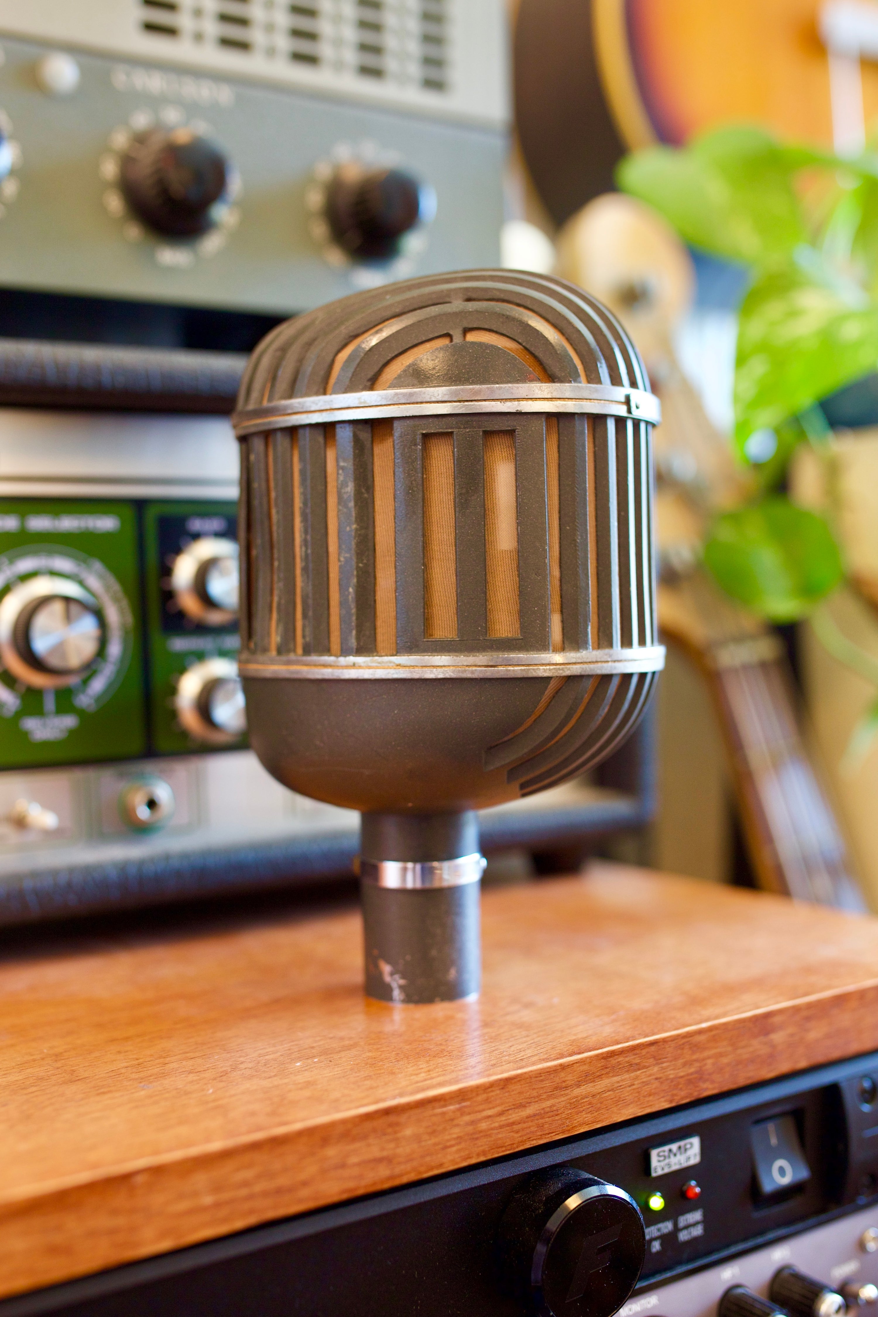 Altec 639A Ribbon & Dynamic Microphone