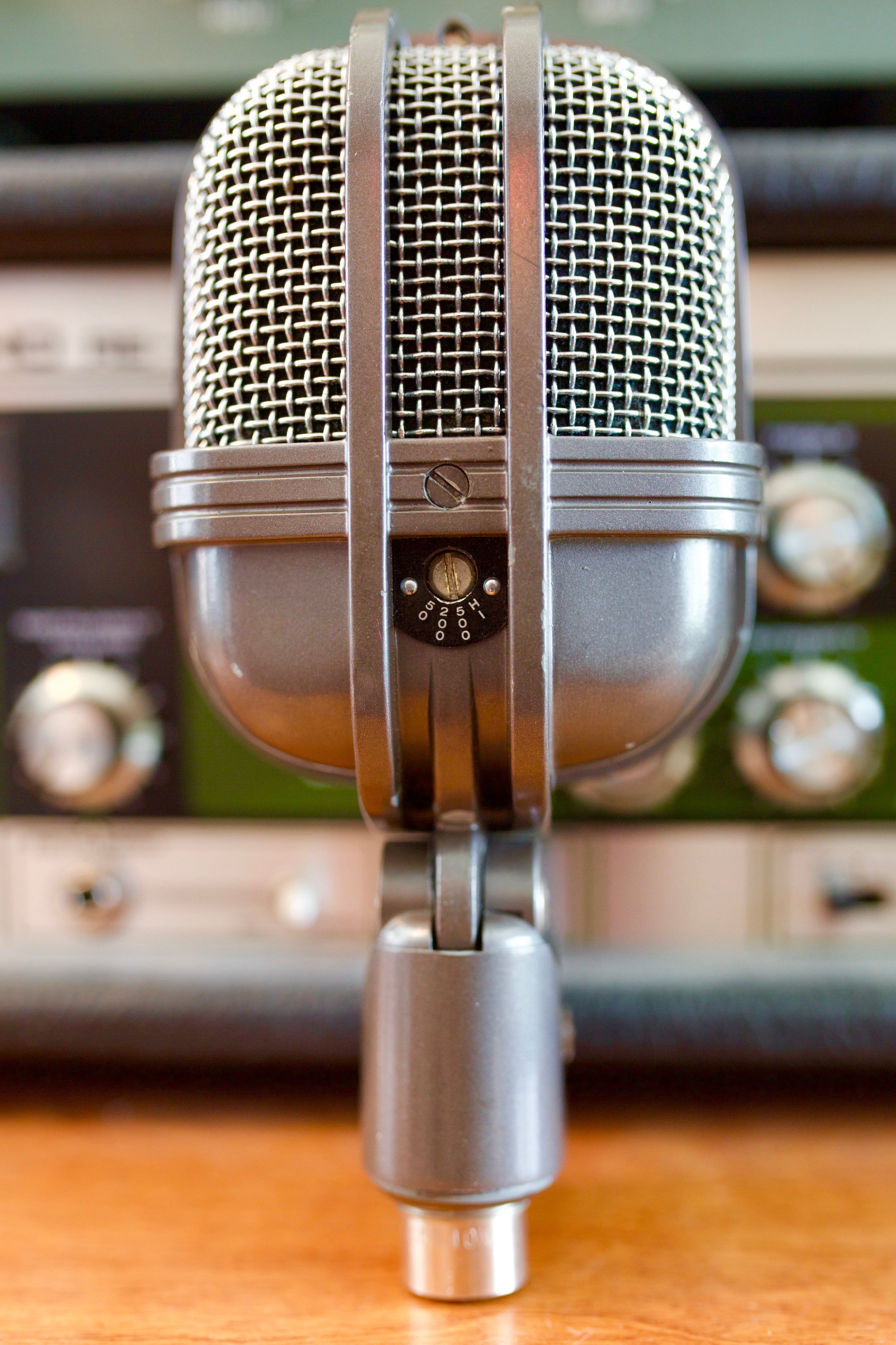 Turner Model 77 Ribbon & Dynamic Microphone