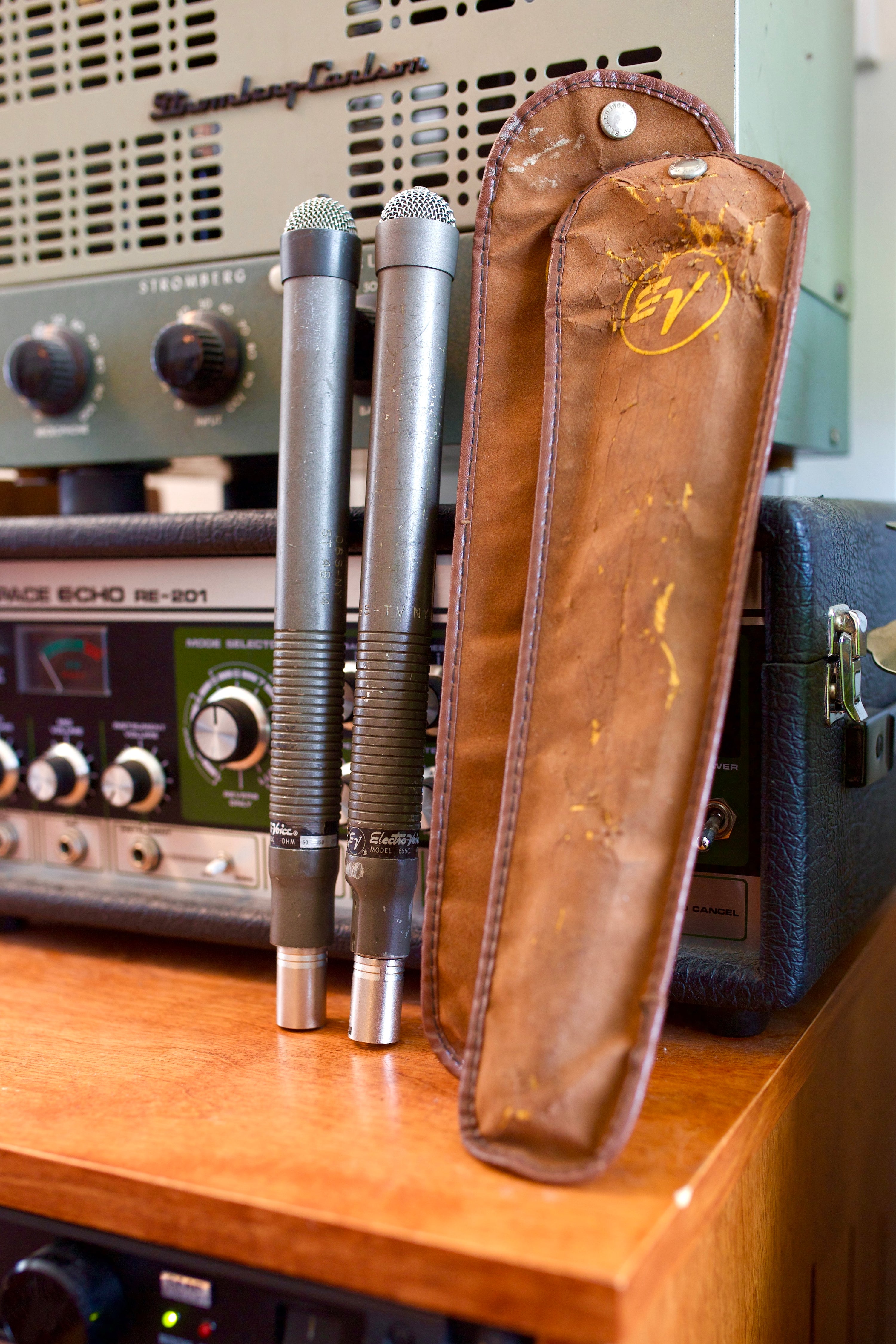 Electro Voice 655C Dynamic Microphone Pair
