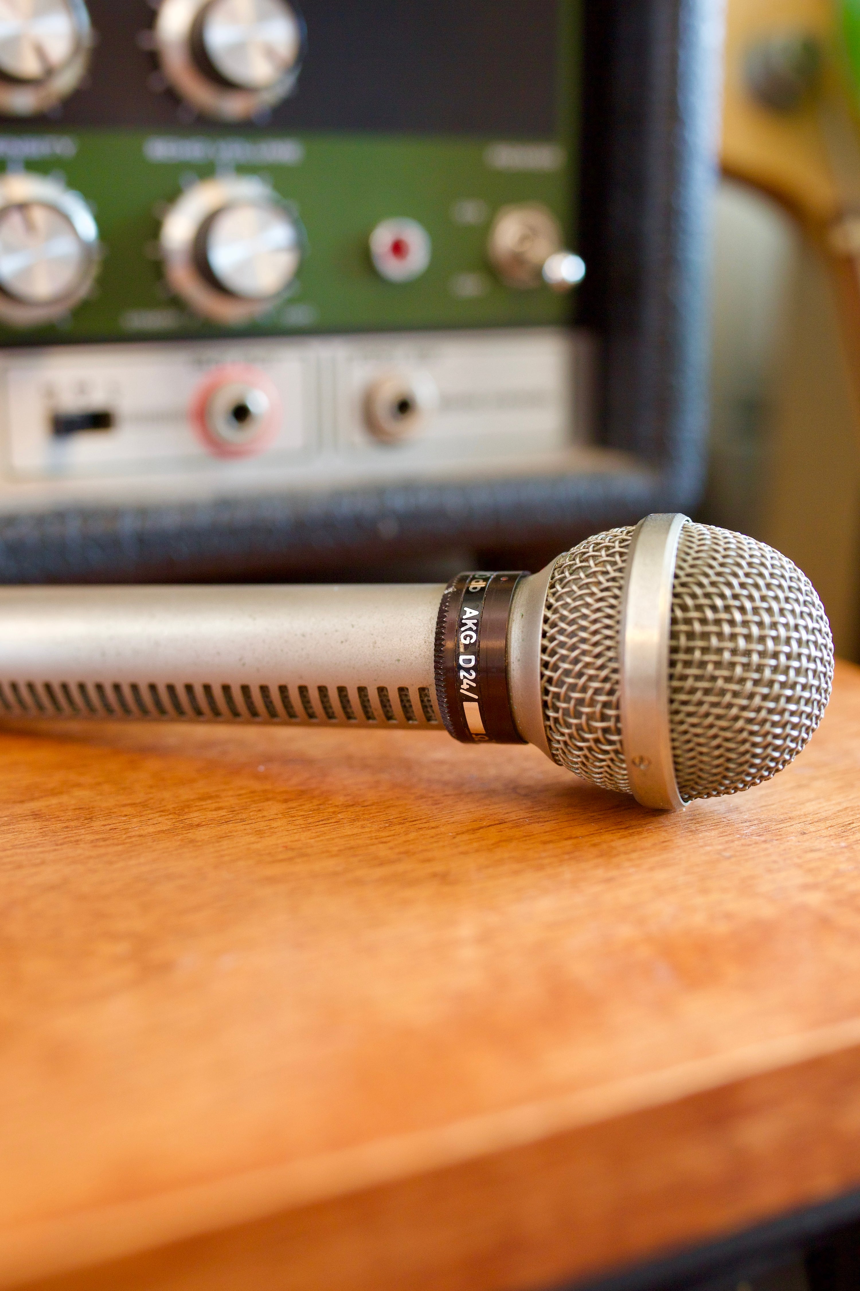 AKG D24E Dynamic Microphone