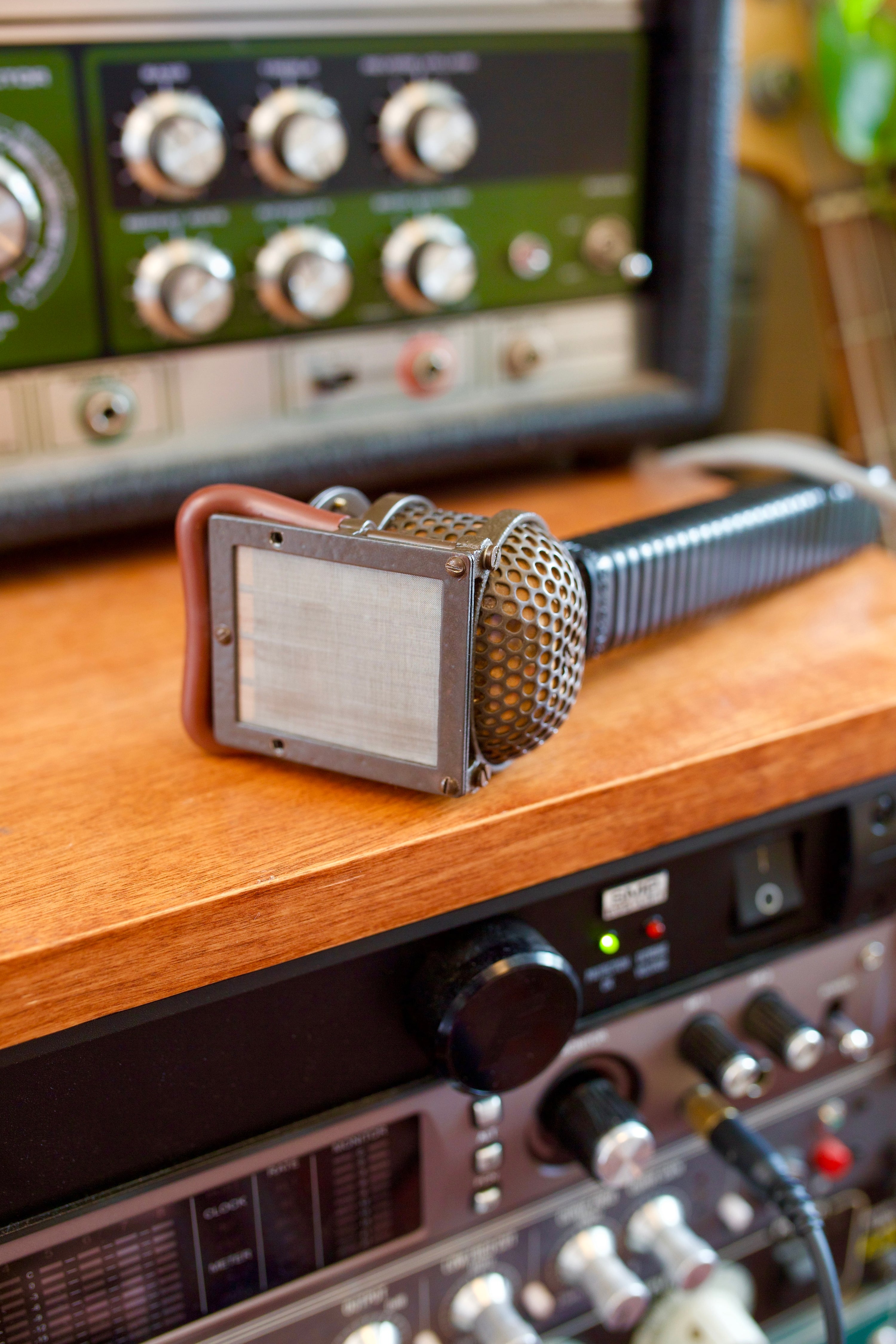 Coles 4104 Ribbon Microphone