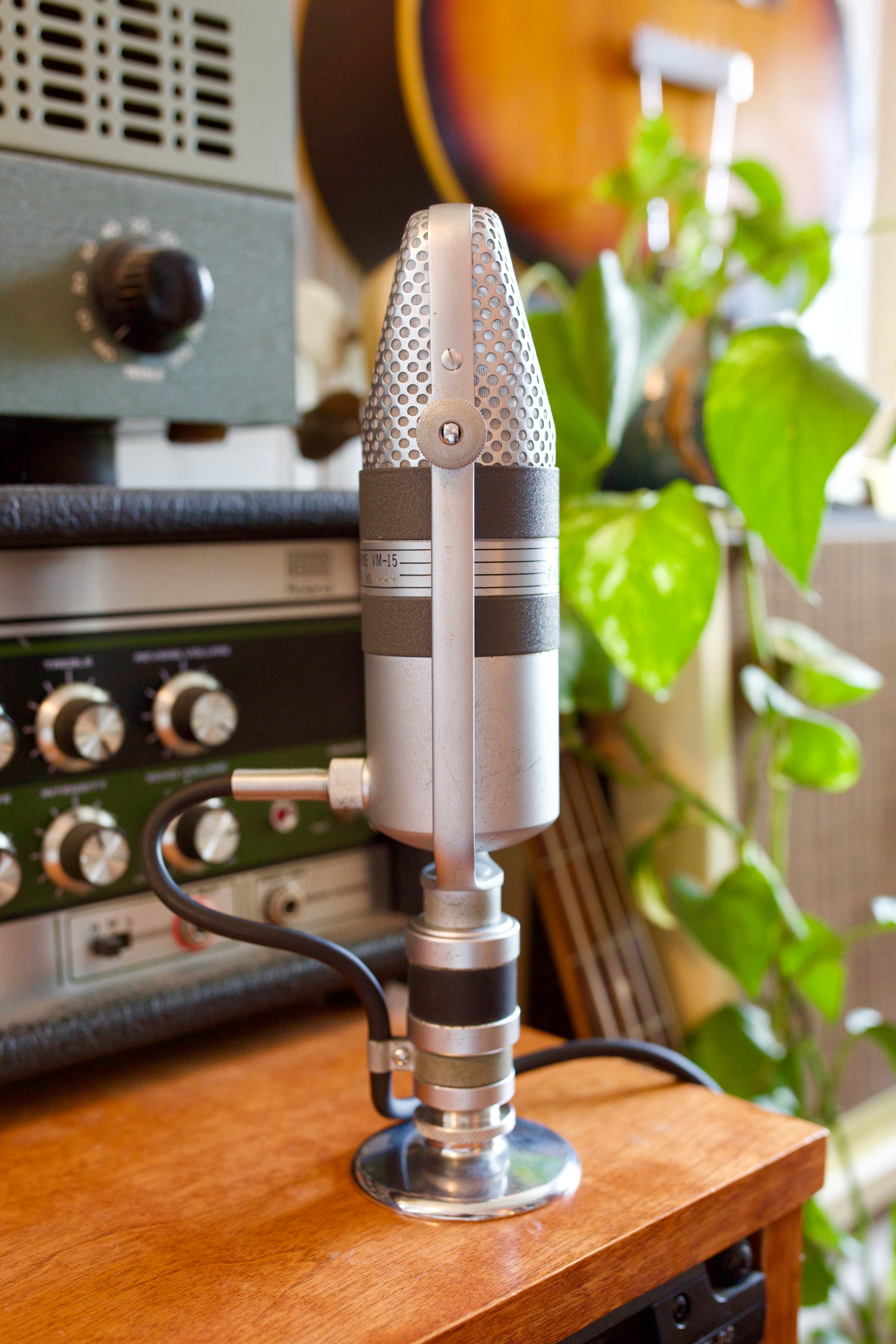 Aiwa VM-15 Ribbon Microphone