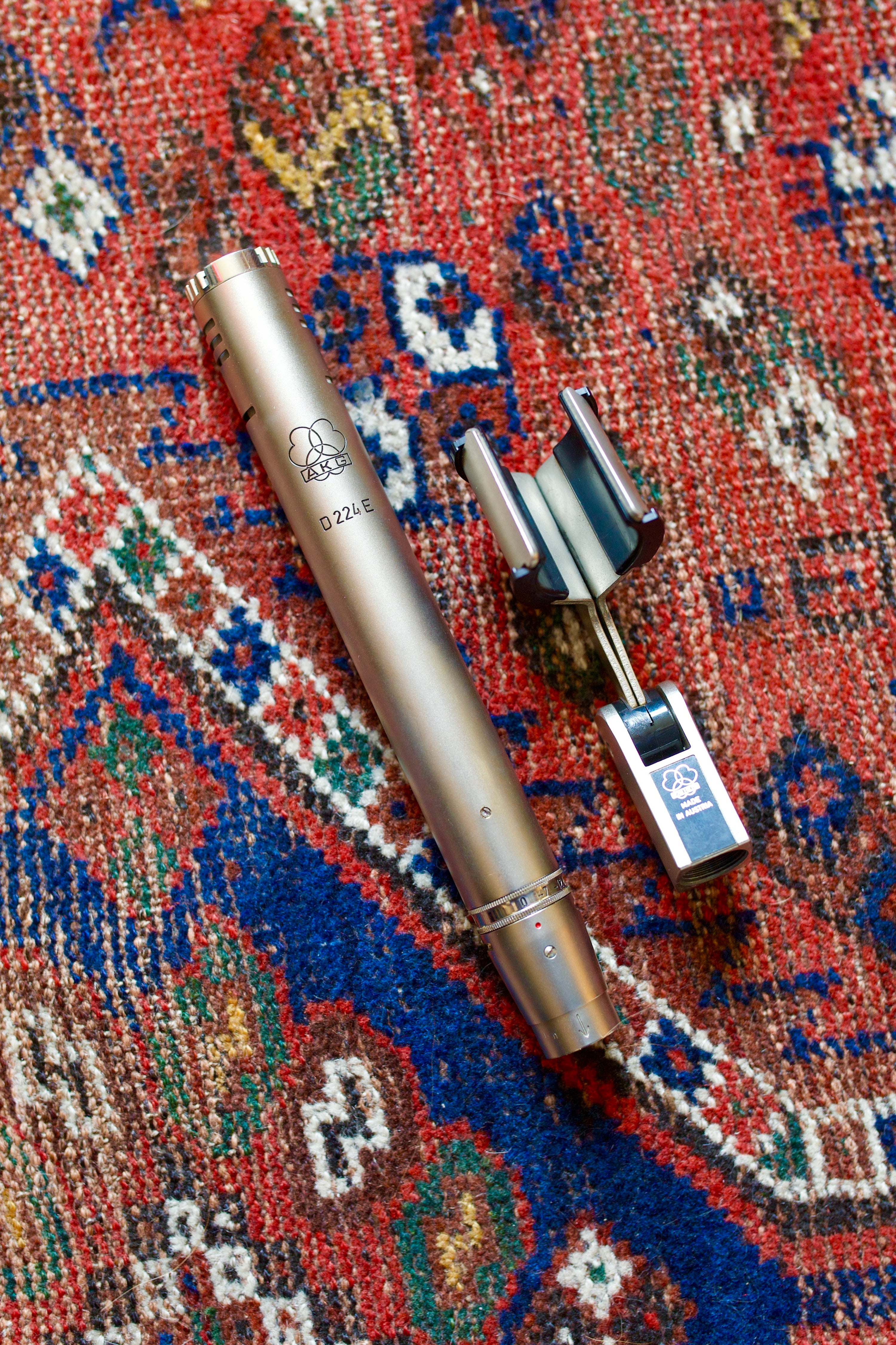 AKG D224E Dynamic Microphone