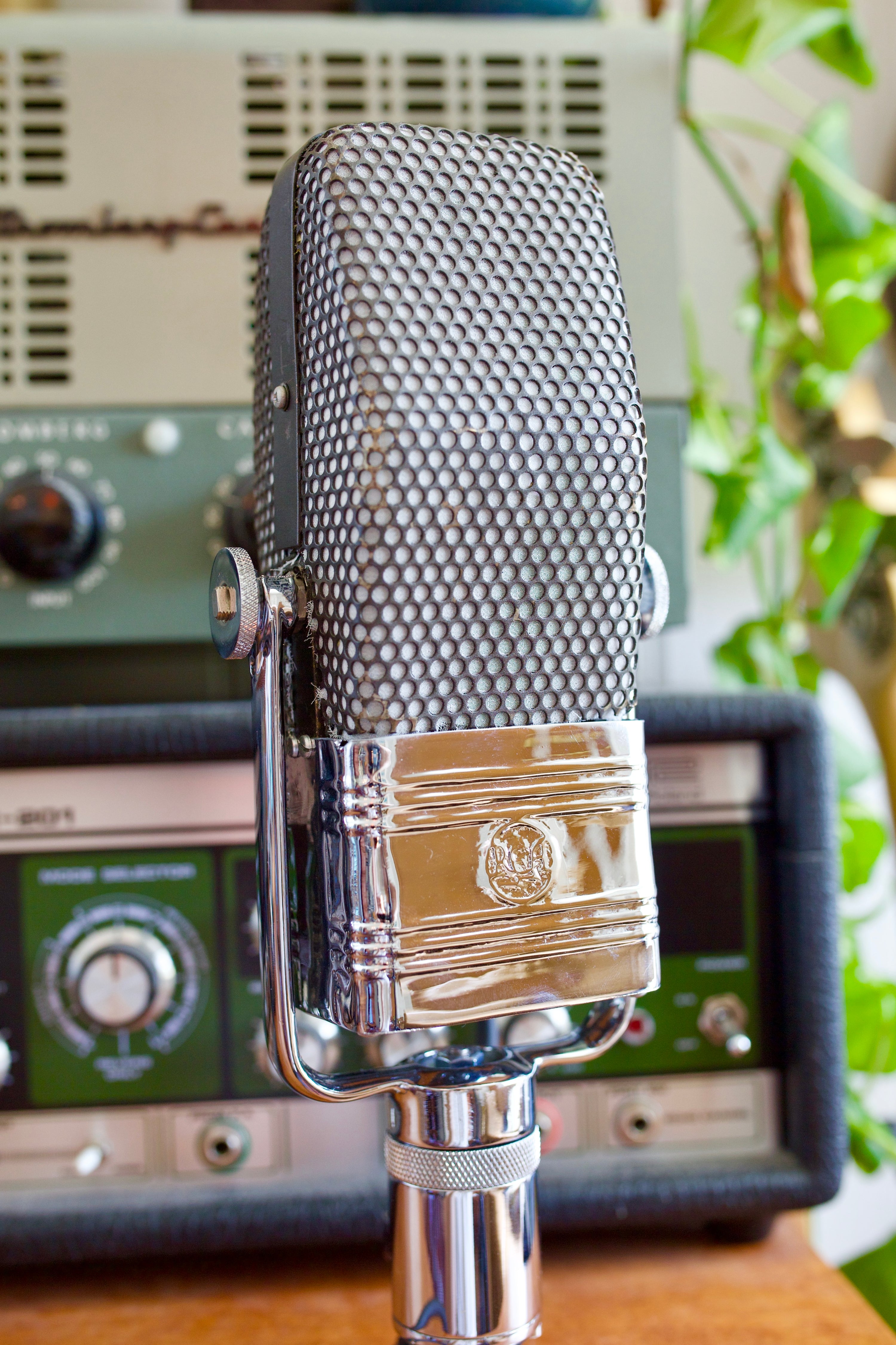 RCA 44-BX Ribbon Microphone