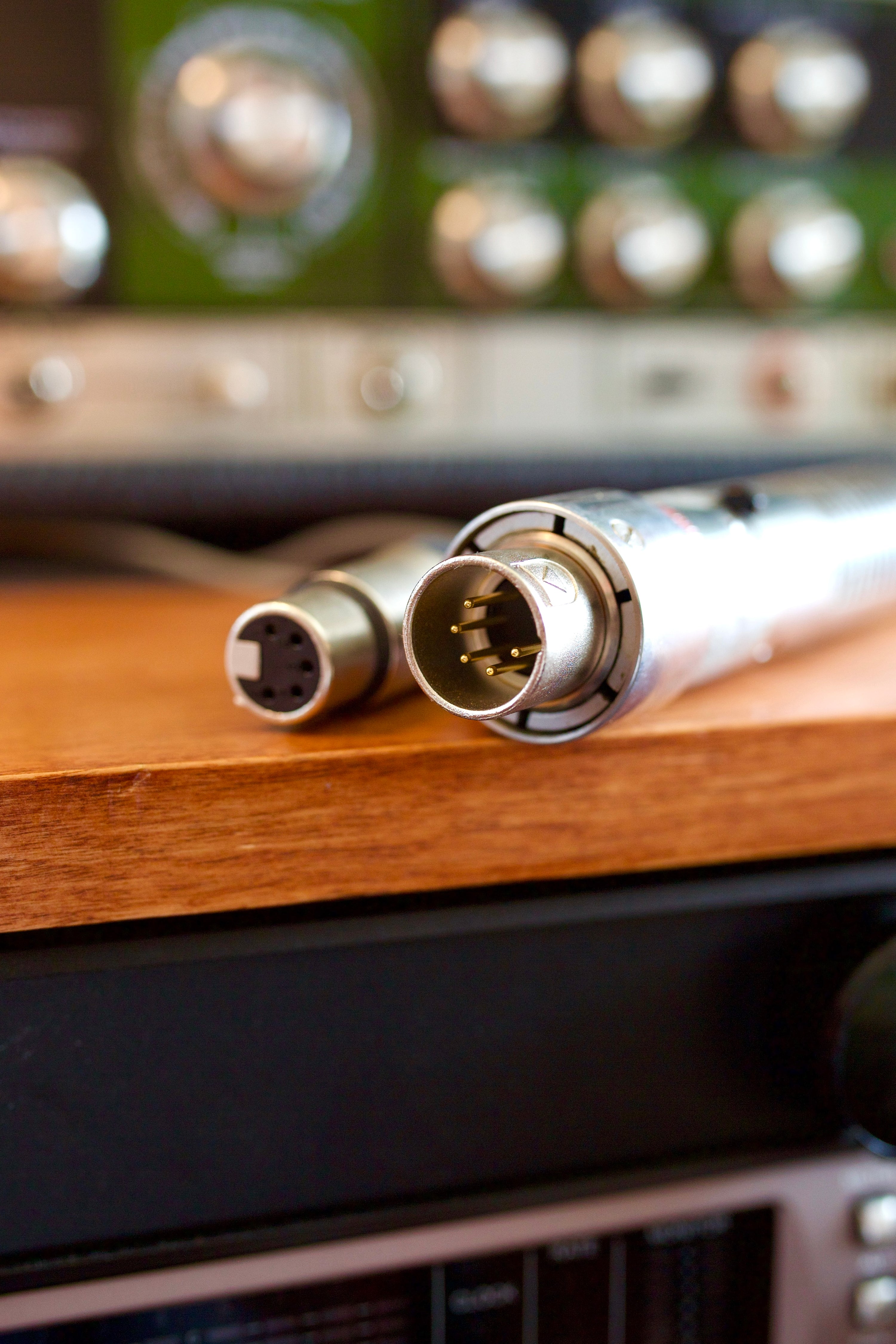 Bang and Olufsen BM5 Stereo Ribbon Microphone