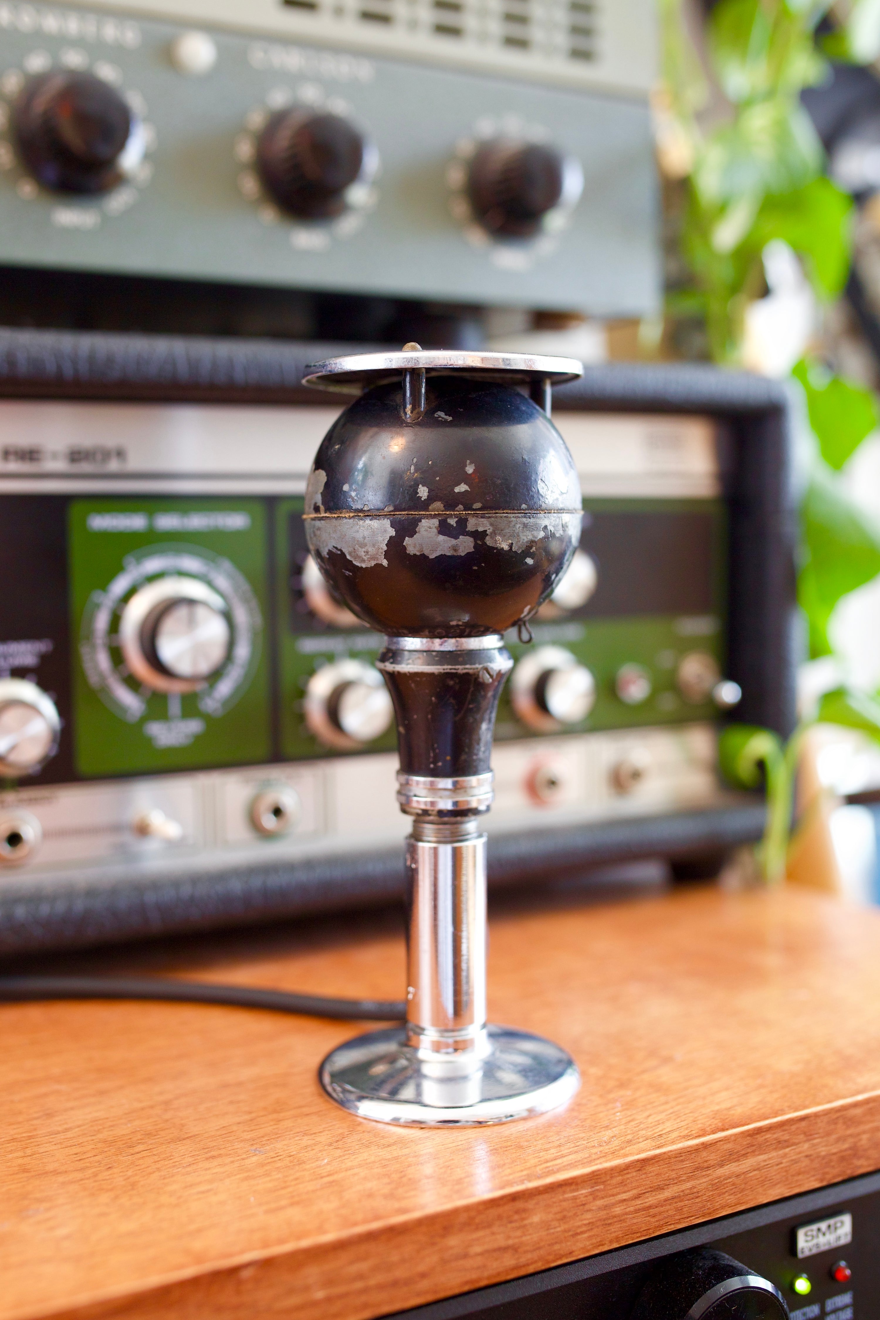 STC 4021C Dynamic Microphone
