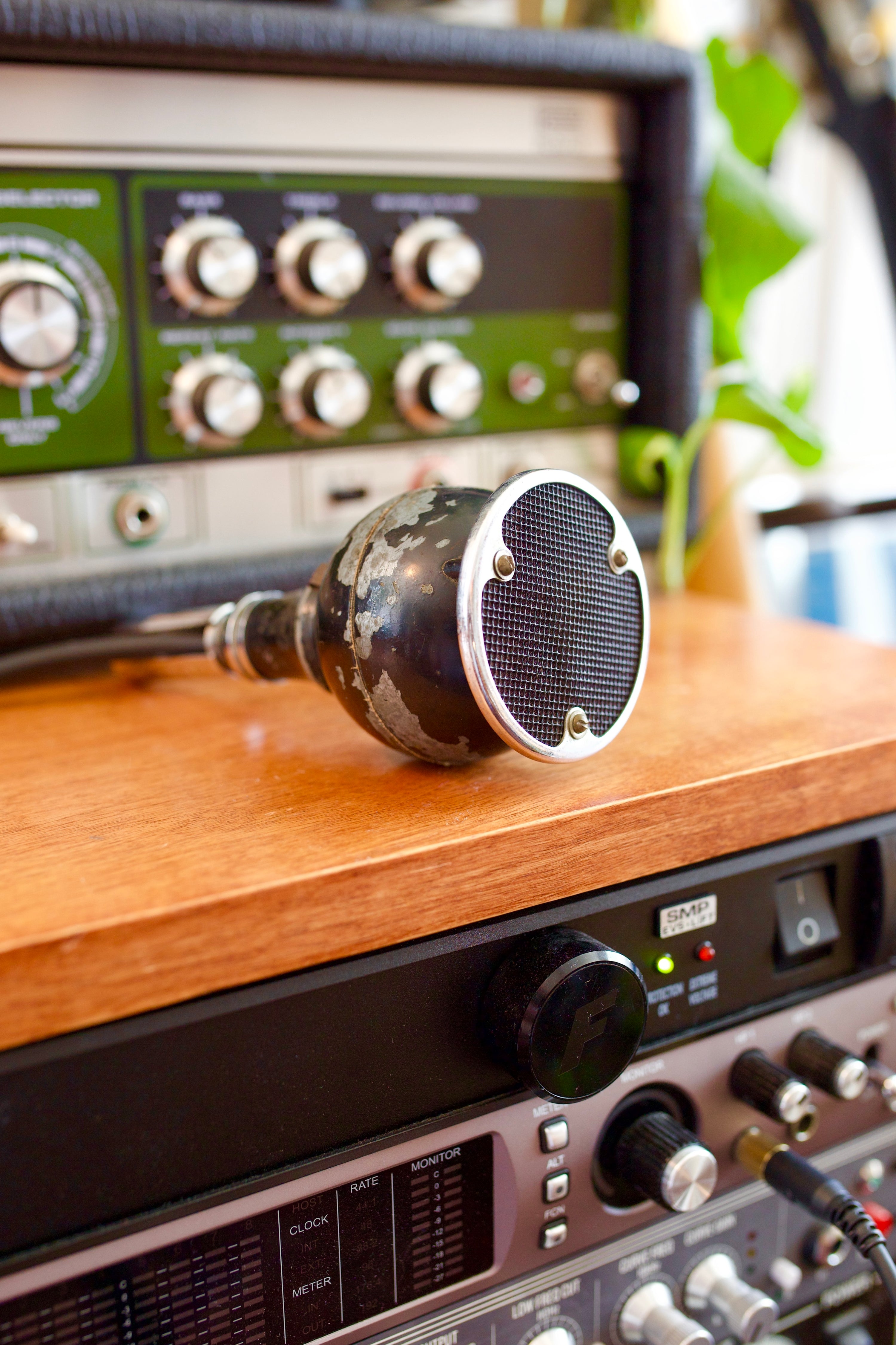 STC 4021C Dynamic Microphone