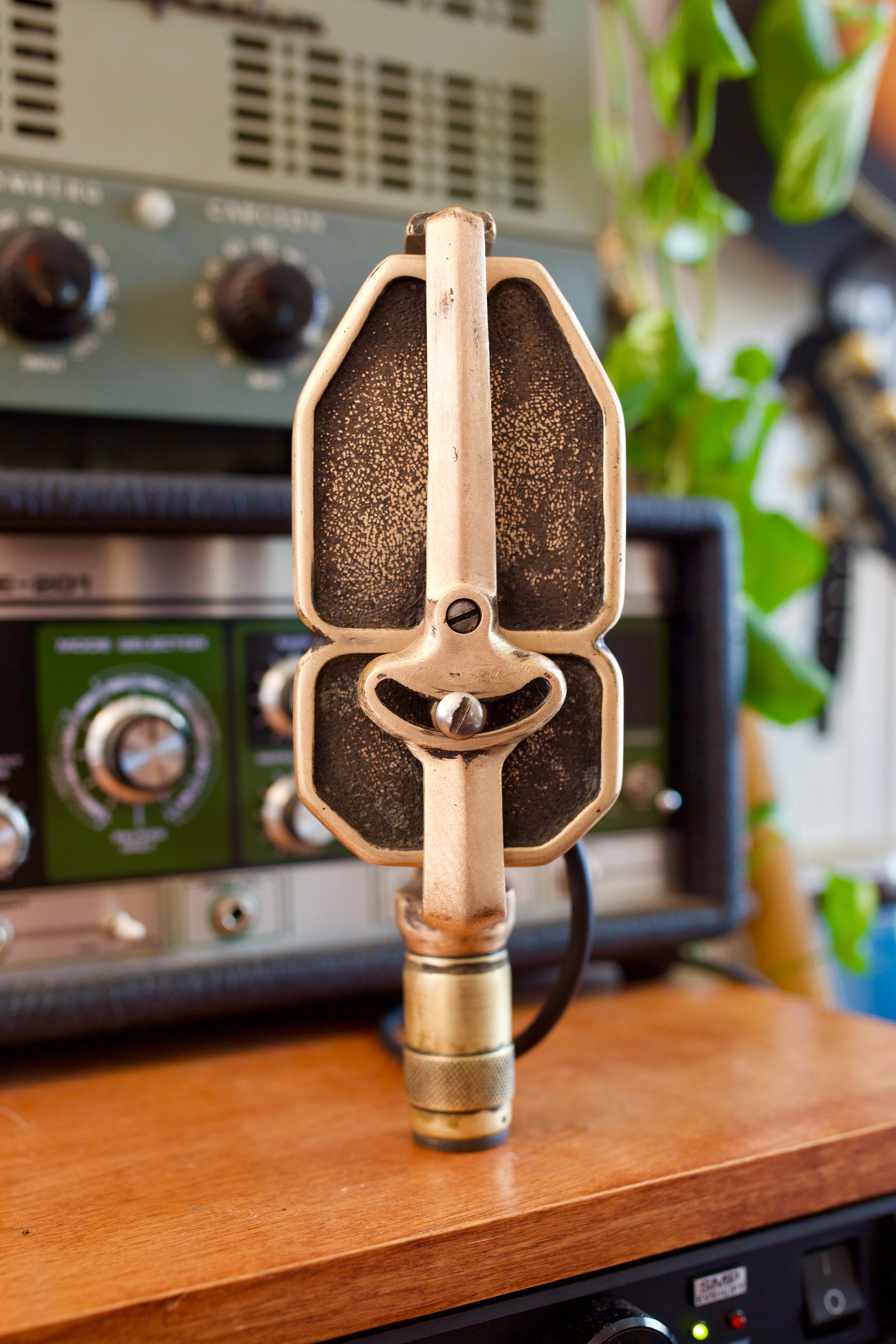 Amperite SR80 Ribbon Microphone
